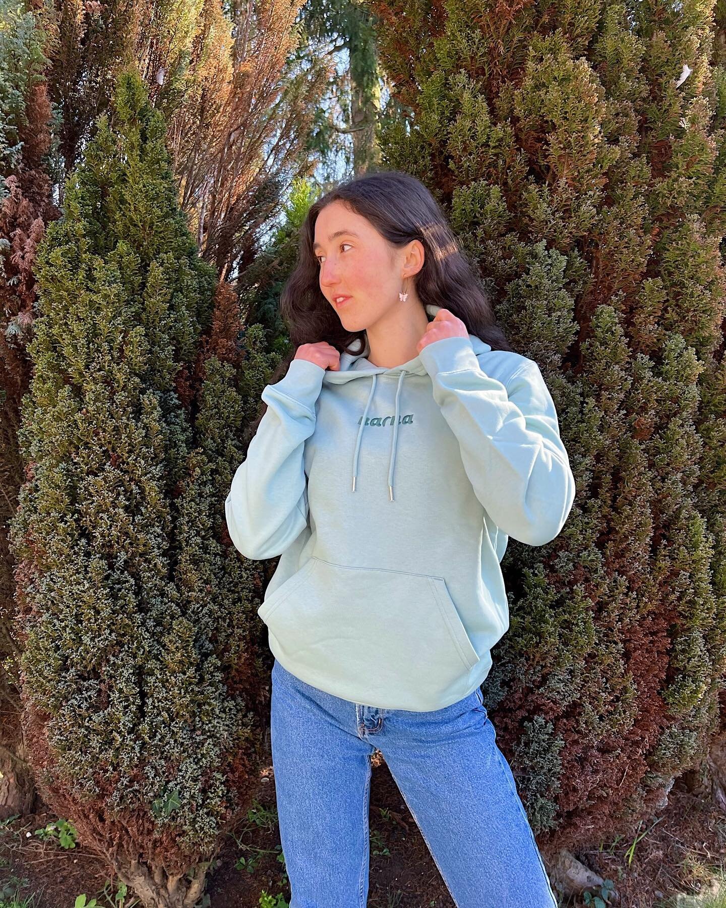 Your perfect hoodie for spring and summer 😉⛅️🌼🍄 Tap on the image to shop all sizes in both mint and lemon 🍋🍌 #narnasquad