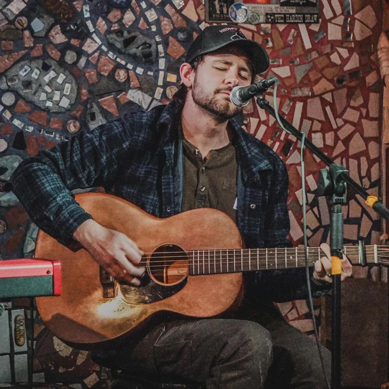 Live music with Ty McClanahan