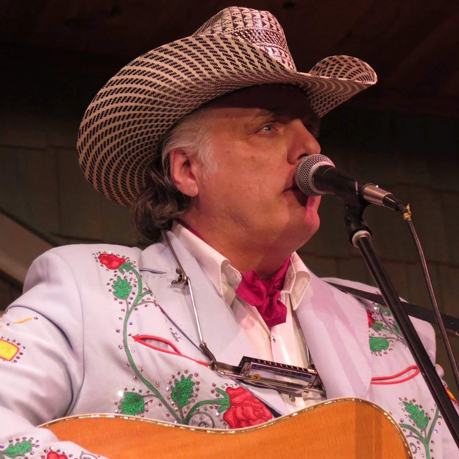 Live Music with Rob McNurlin