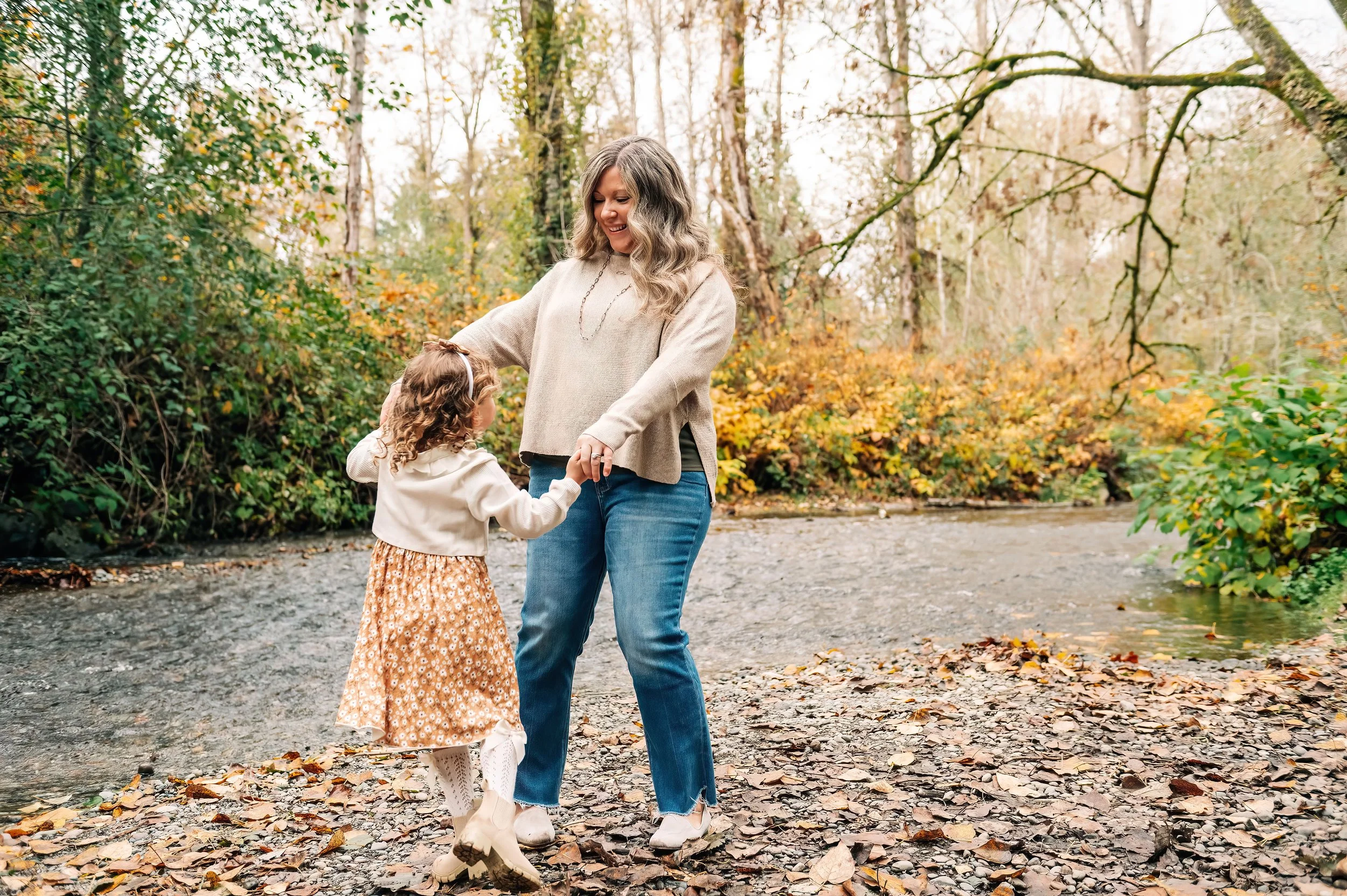 Kenmore Family Photos in the Fall (1).jpg