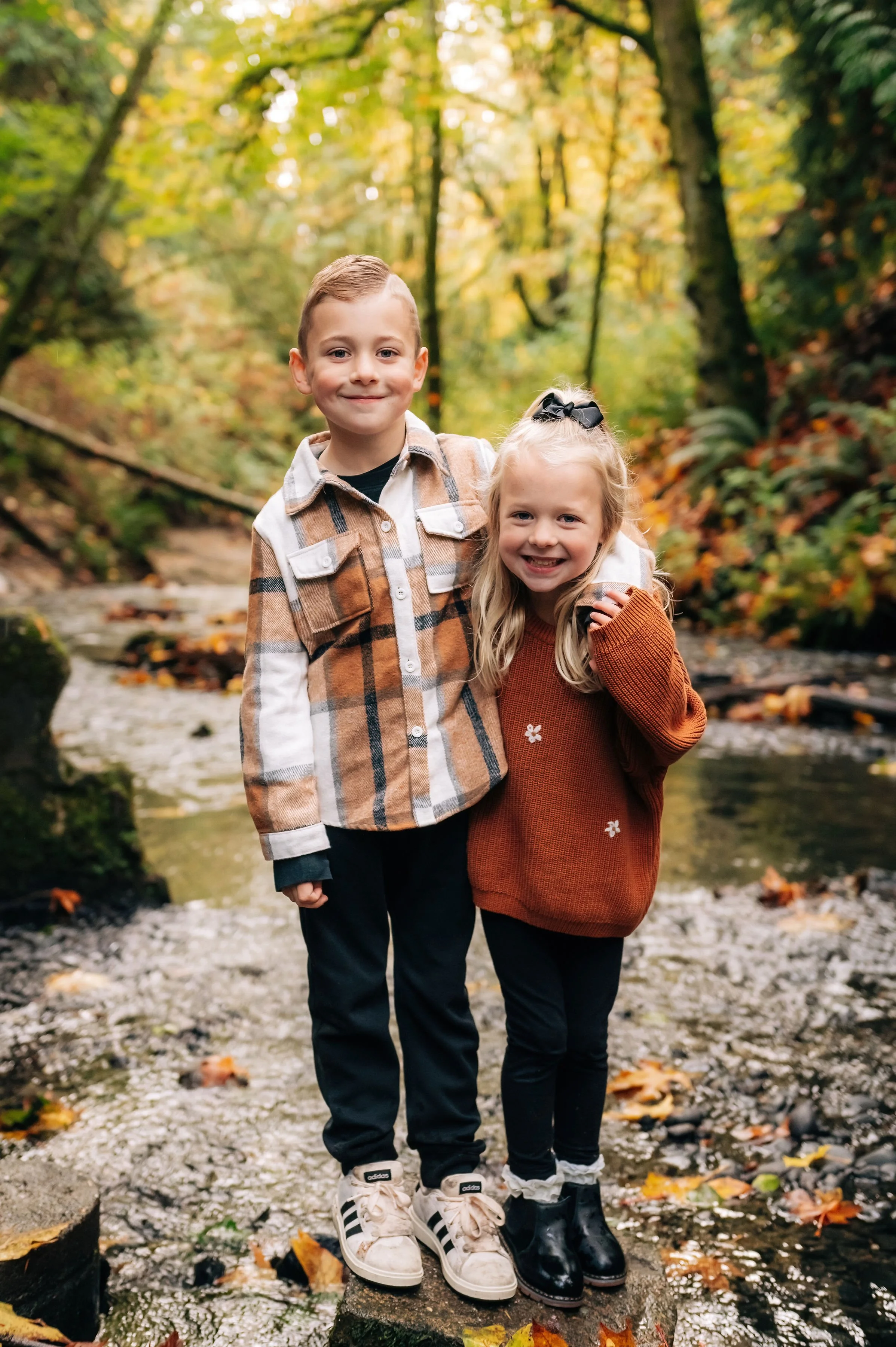 Shoreline Family Photos in a Forest (2).jpg