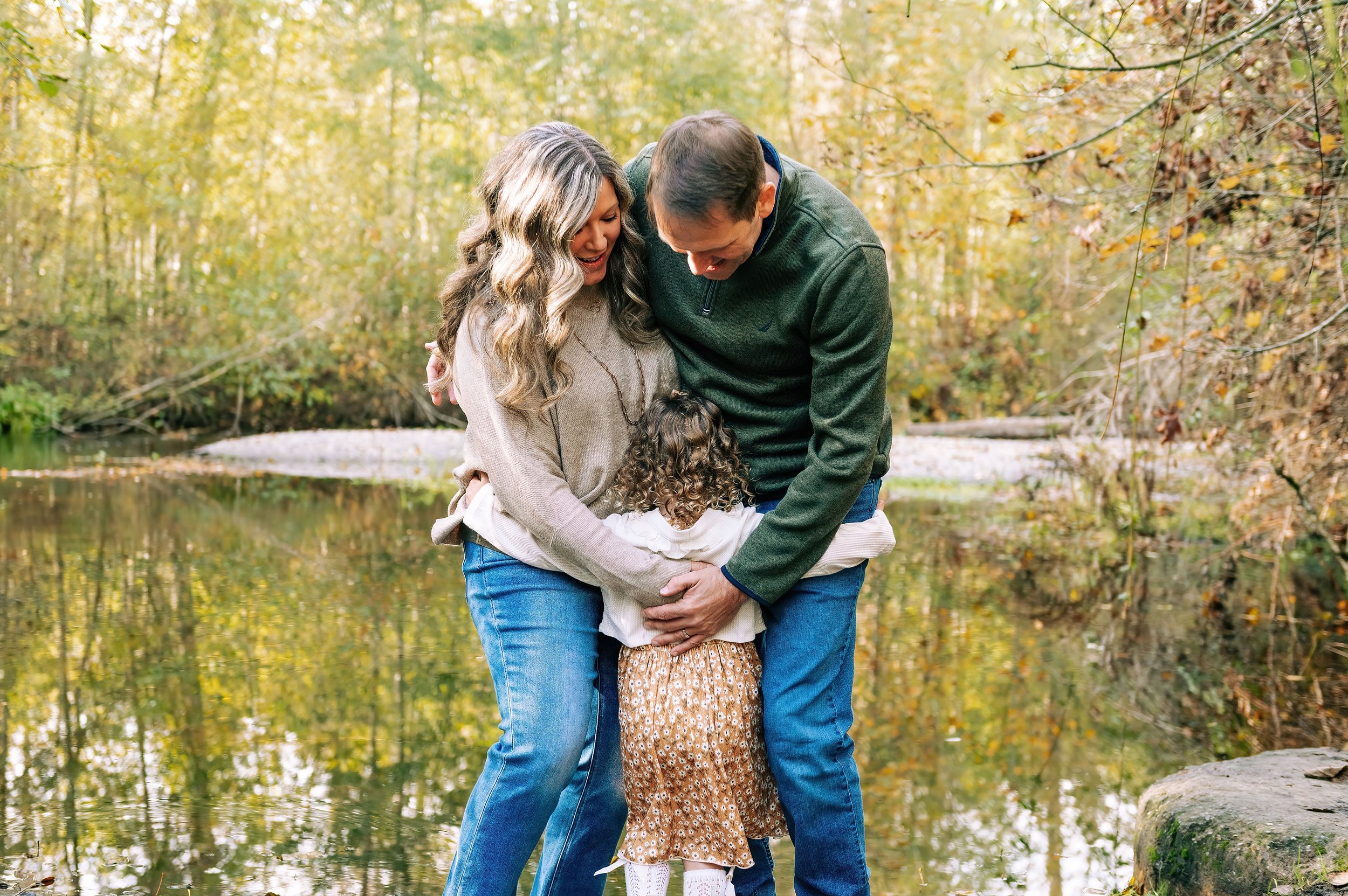 Kenmore Family Photos in the Fall (8).jpg