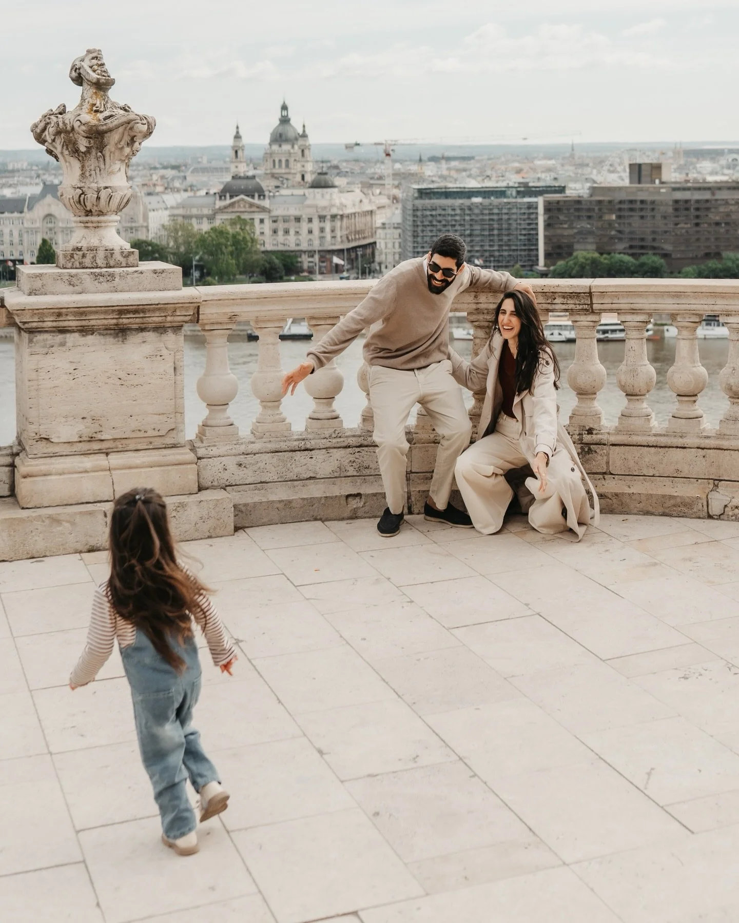 Budapest Photographer 📷
Are you afraid of booking a family session because who can predict the mood of your children? Don&rsquo;t worry about it! Trust me with the right games they will have fun and at the end you will go home with not just great ph