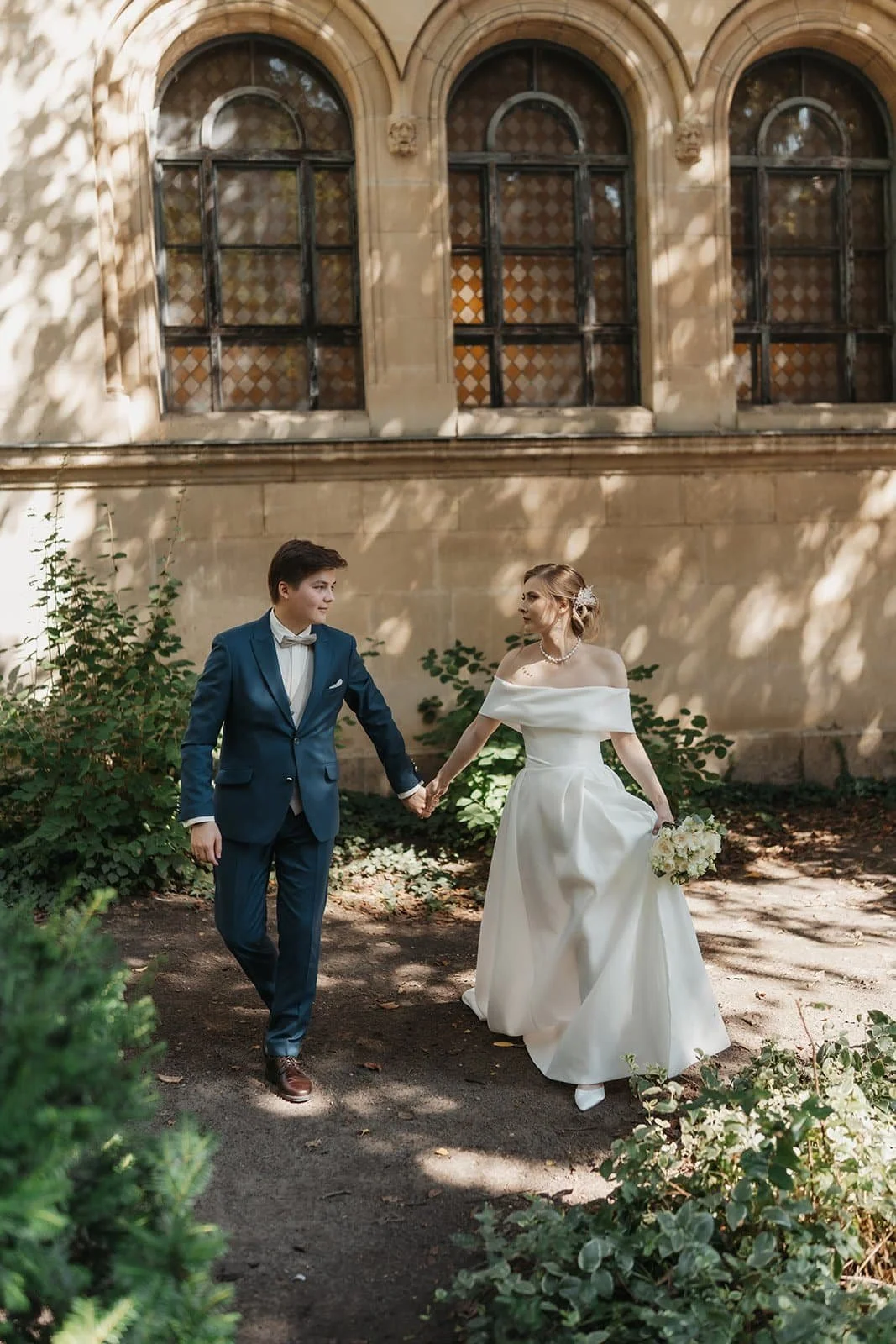 wedding shoot at the Vajdahunyad Castle