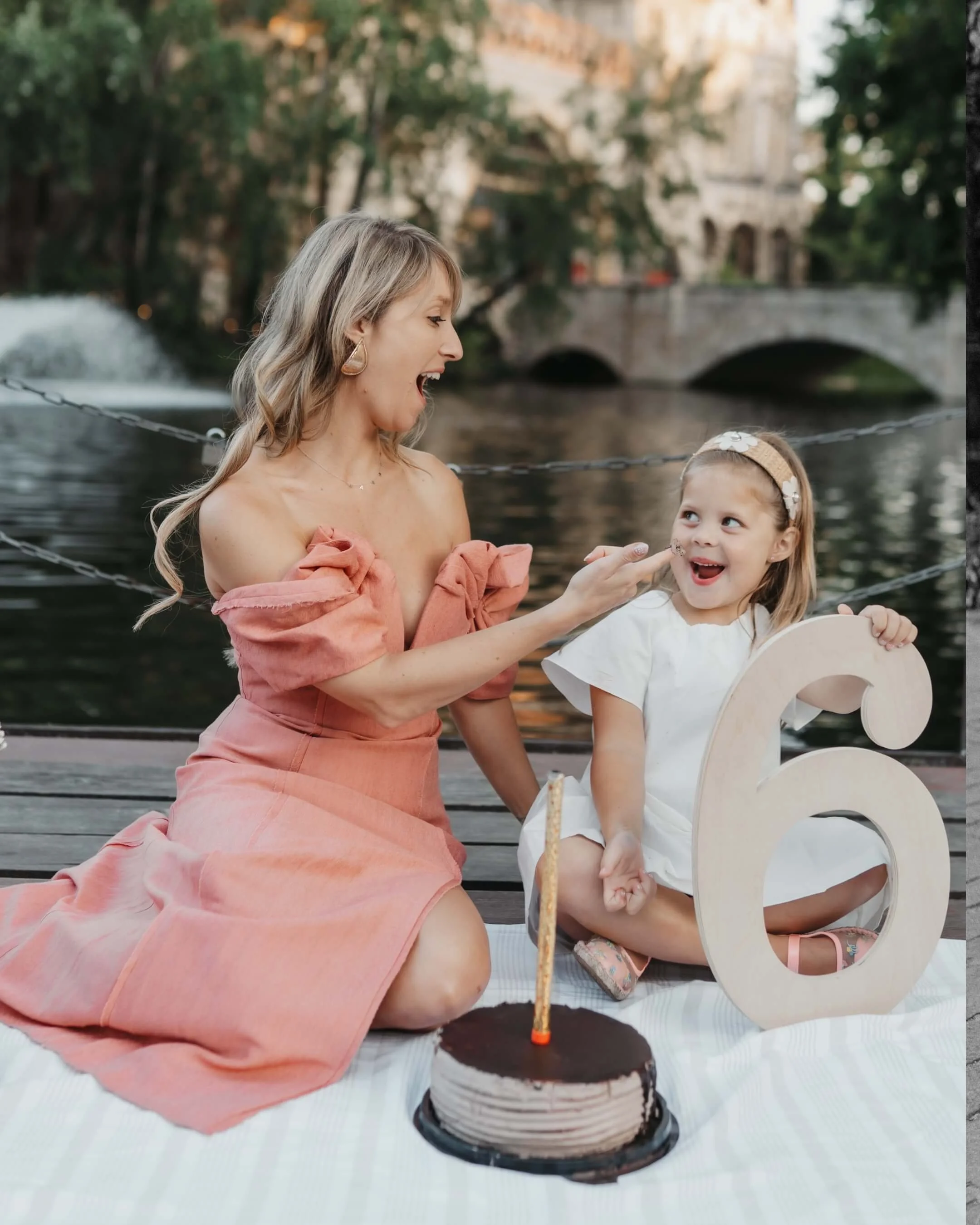 Budapest City Park mother daughter photoshoot