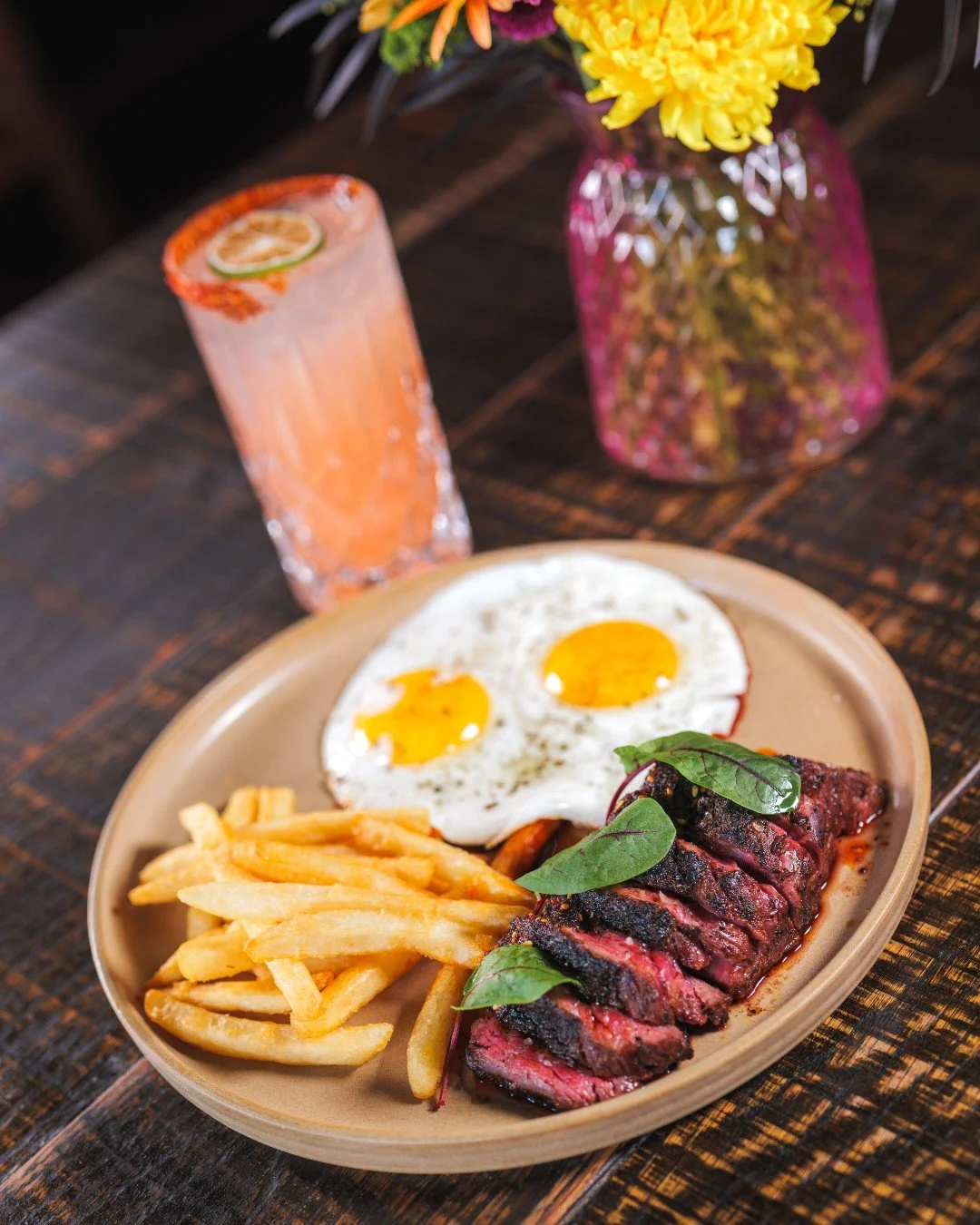 Sundays are for Cumbia Brunch at La Mona Rosa 💃🌞

Turn up the cumbia hits, sip vibrant cocktails, and indulge in flavorful bites like our Prime Steak &amp; Eggs.

🥁 Sundays | 11 AM&ndash;4 PM
📍 La Mona Rosa &mdash; Downtown Las Vegas
🔗 Reservati