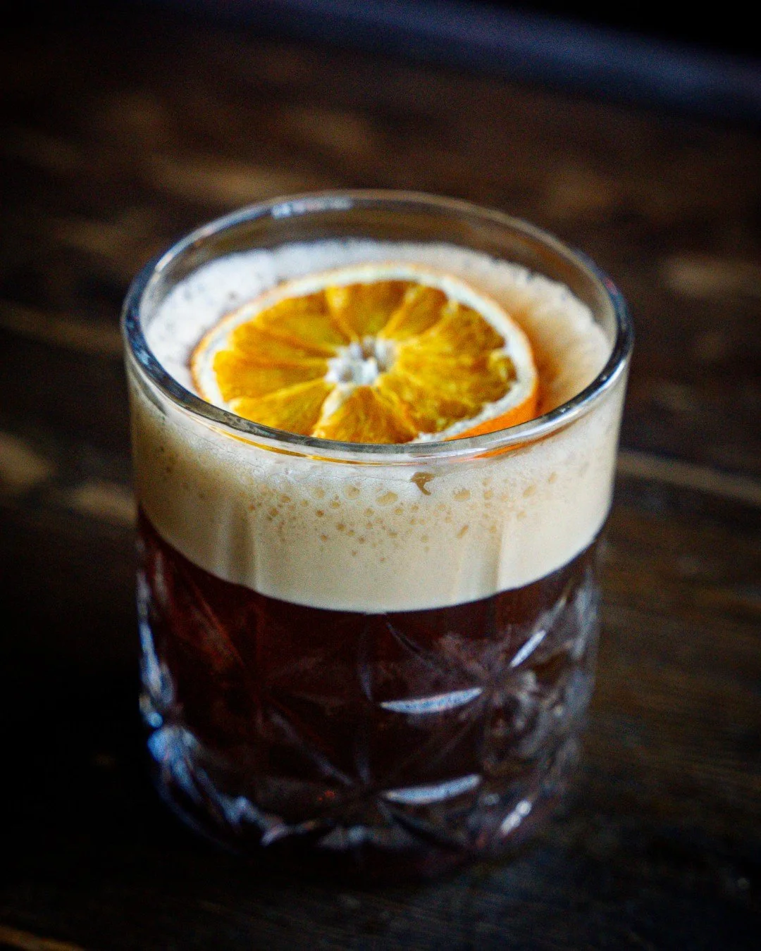 Cheers to the weekend with our Oaxacan Old Fashioned 🥃  made with @JAJA Reposado, mezcal, agave, Angostura, and orange bitters.

Only at La Mona Rosa in @DTLV ✨