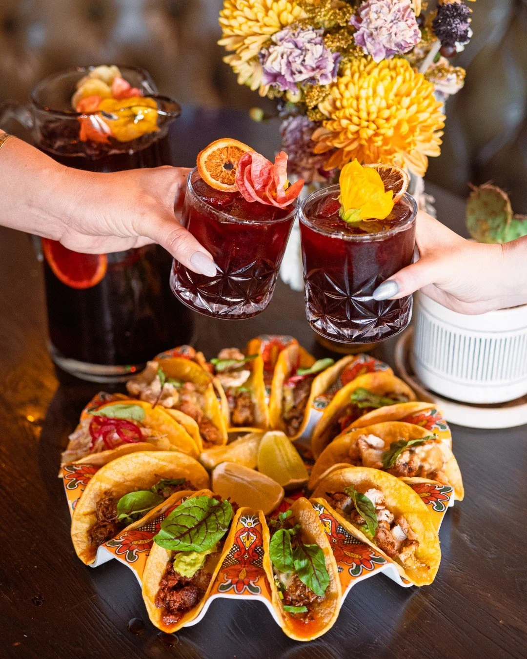 FEED THE BLOCK 🌮🔥

We are bringing the flavor tonight with
🍷 $25 bottomless Forest House sangria
🌮 $5 BOGO tacos

Pull up, grab a drink, and fuel up before @feedtheblocklv party with @marshmello!