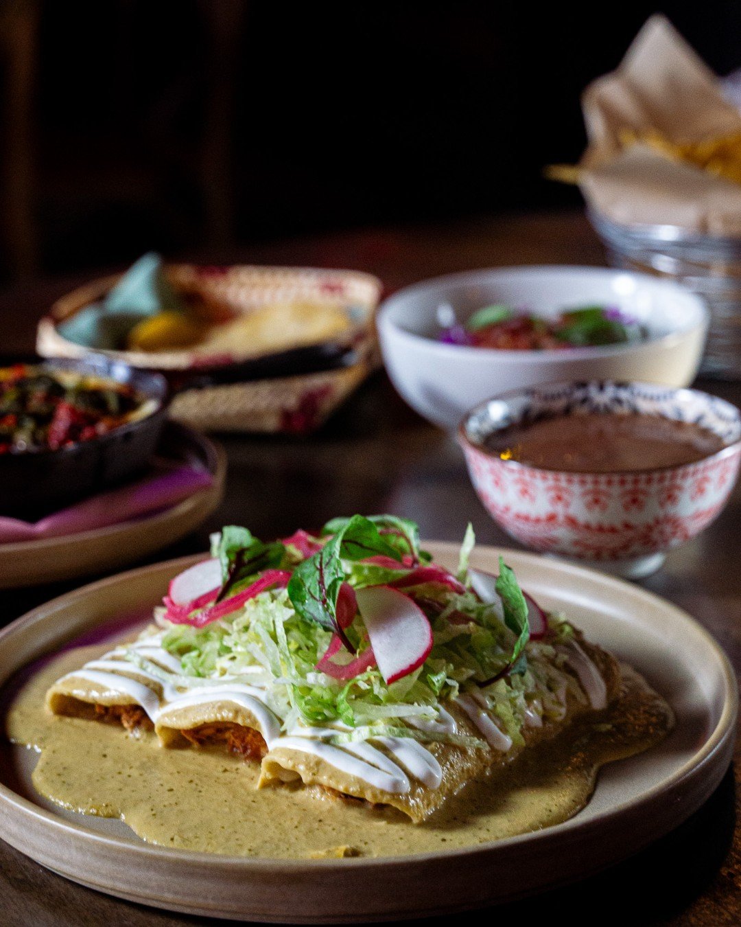 Celebrate Mom with a meal as special as she is! 🌸✨

Join us at La Mona Rosa for a Mother&rsquo;s Day Prix-Fixe Weekend, featuring brunch or dinner menus and a complimentary glass of ros&eacute; for prix-fixe guests. 🥂

📅 Sunday, May 10
📍 La Mona 