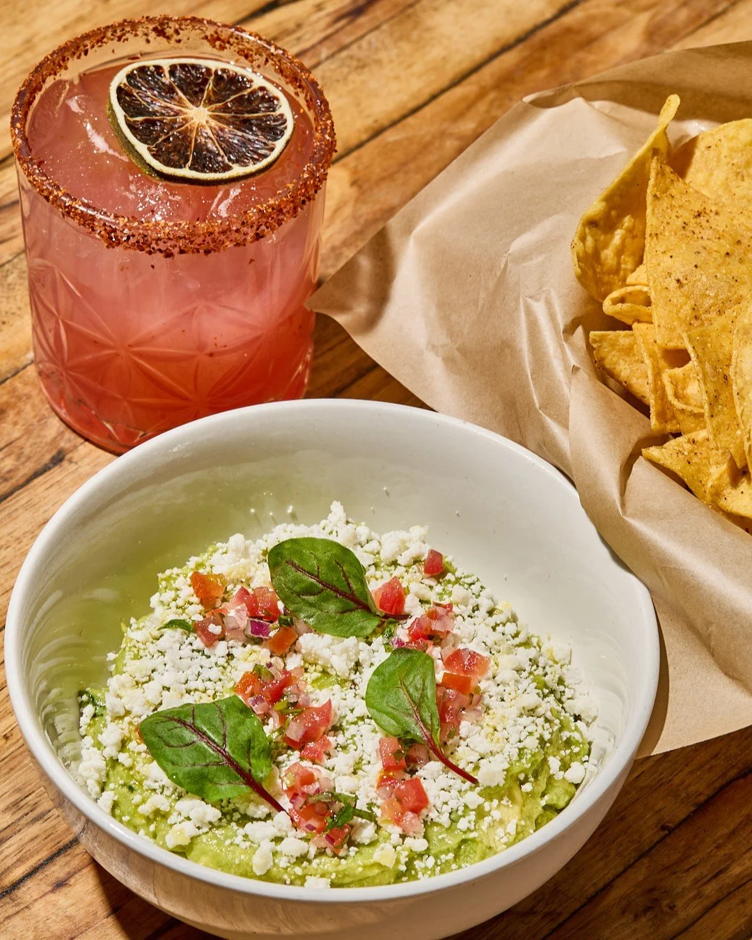 Guac, chips and margs&hellip; honestly, name a better trio. We&rsquo;ll wait. 🌮🍹
