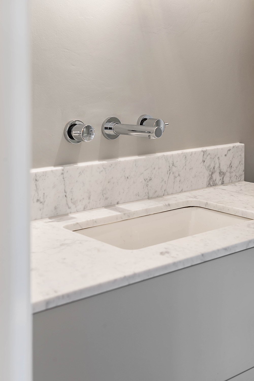 old_library_detail_marble_sink.jpg