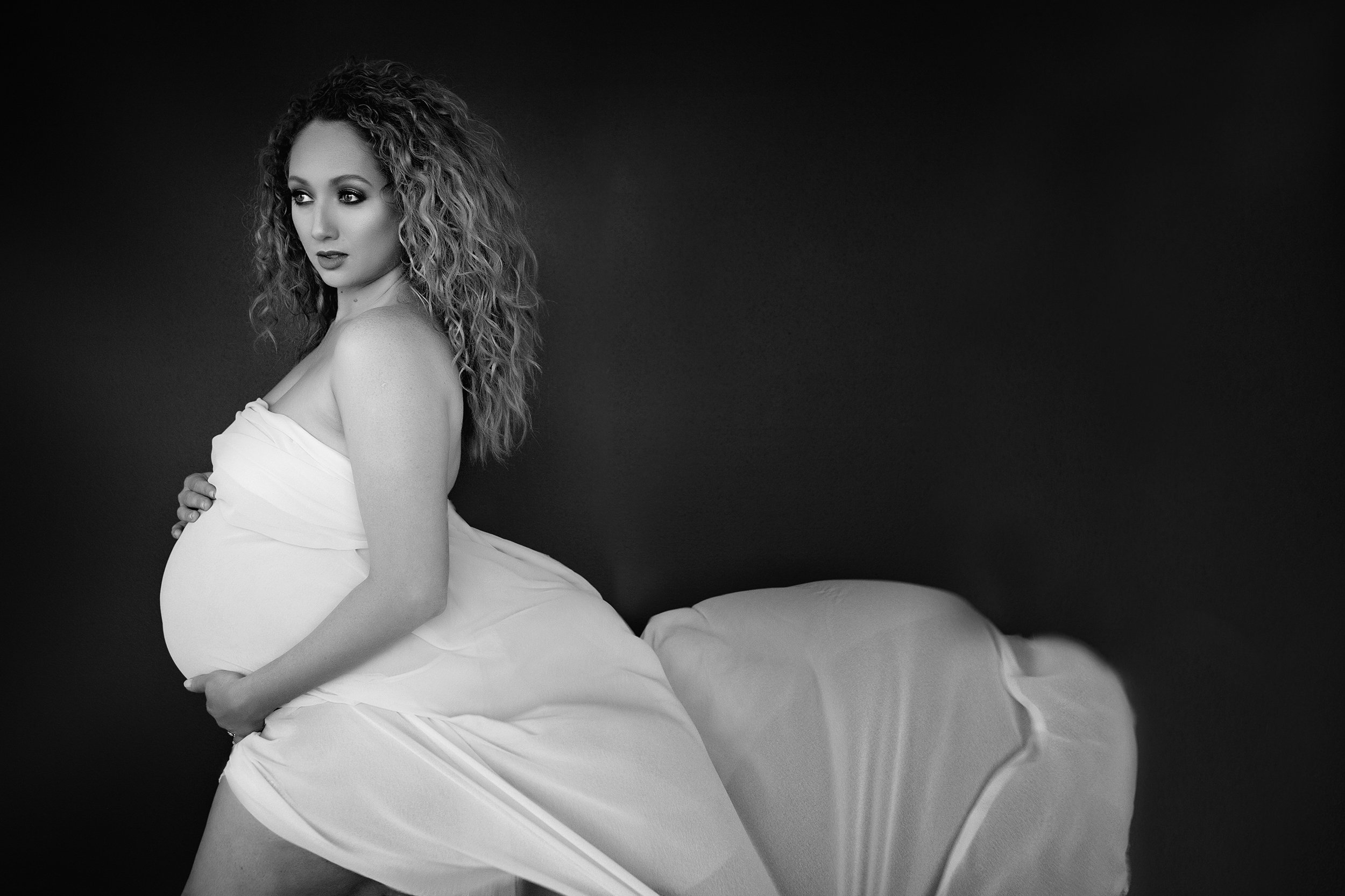 PREGNANT LADY LUXURY BOUDOIR PHOTOSHOOT BUFFALO NY, ROCHESTER NY