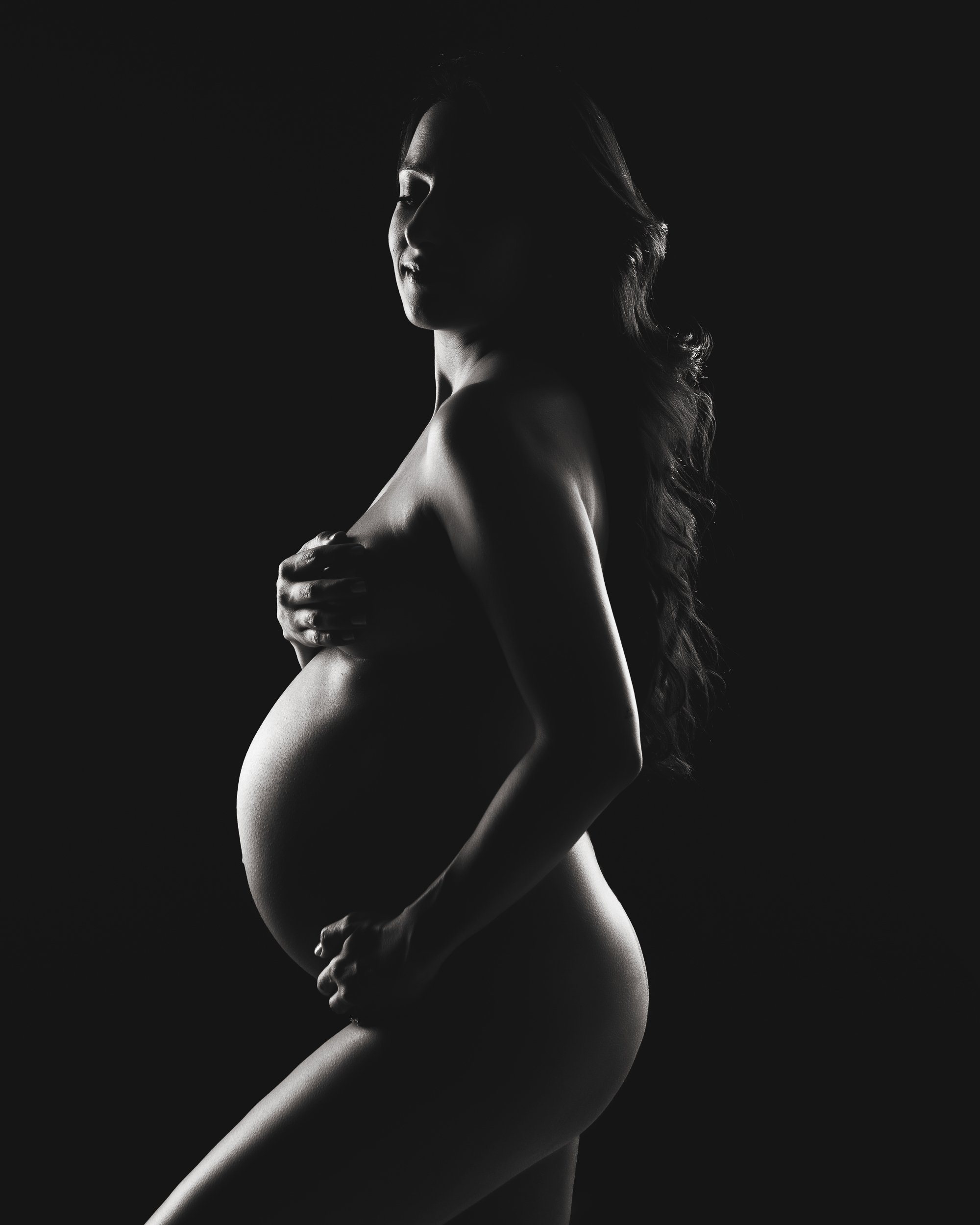 PREGNANT LADY LUXURY BOUDOIR PHOTOSHOOT BUFFALO NY, ROCHESTER NY