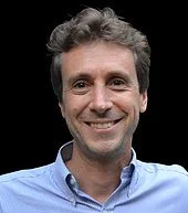 dr guillermo azulay.jpg