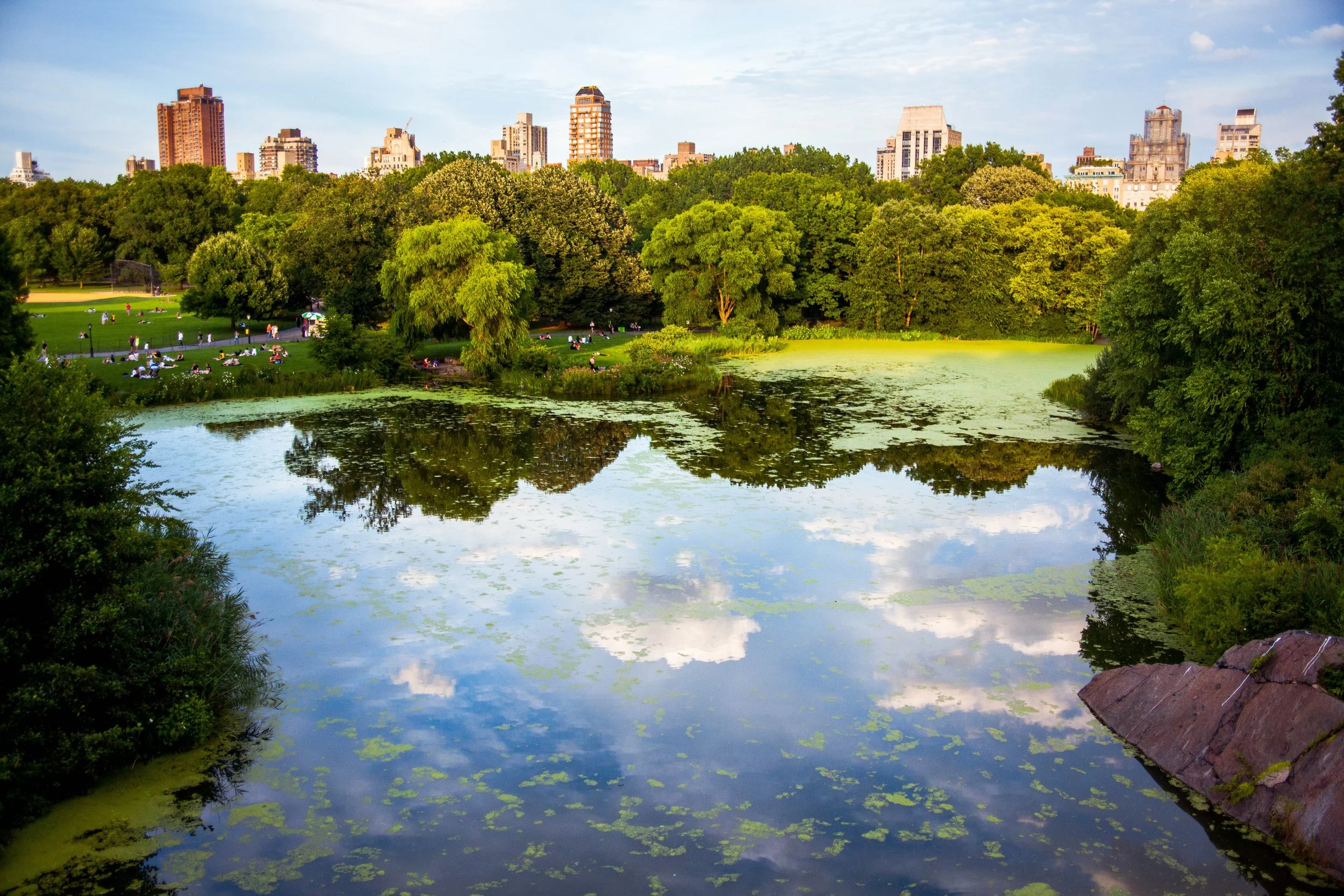 Central Park Conservatory Garden New York lake with romance elegance