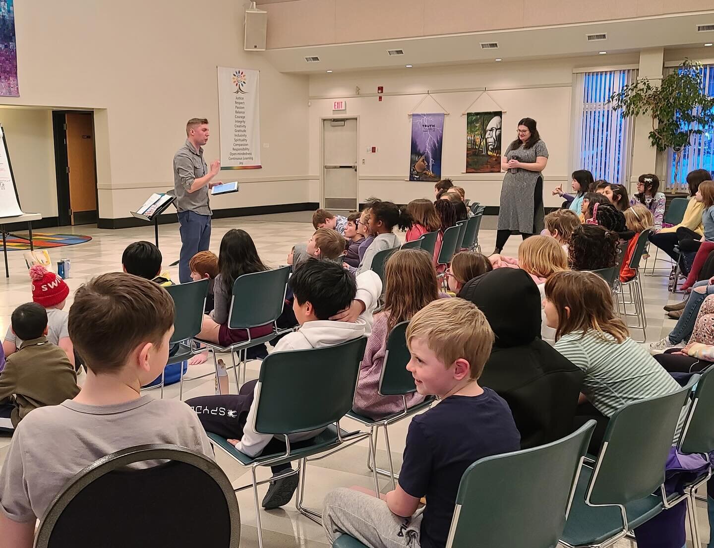 🎹 Every now &amp; then we&rsquo;ll have a joint rehearsal with our Luminaria and Spiritus singers, as we are working on some joint material for our end of year concert! 

It&rsquo;s always so amazing to bring everyone together and hear the power of 