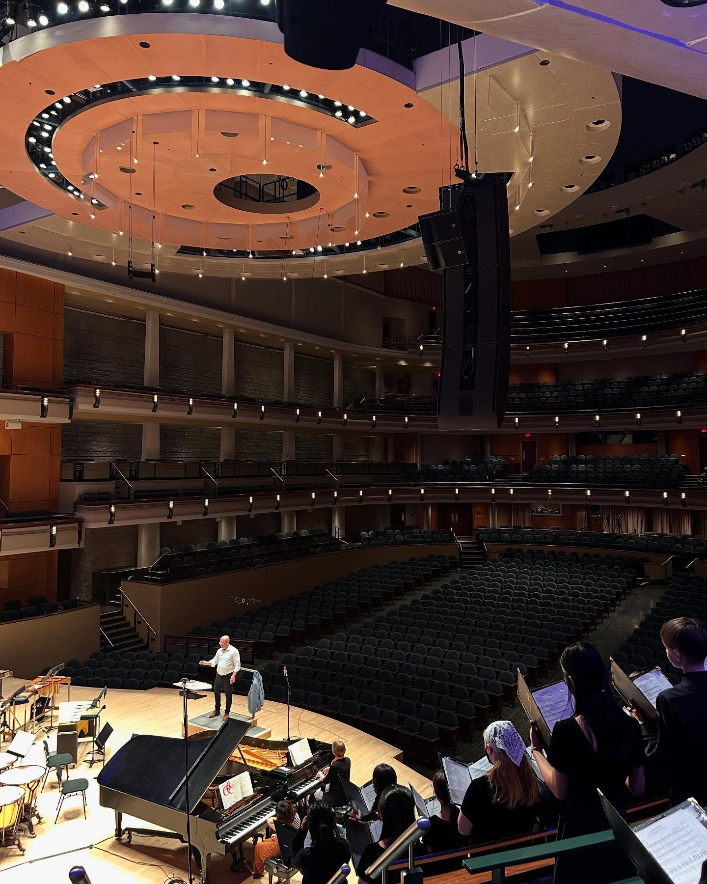What an amazing time with the Richard Eaton Singers yesterday 😍Our Youth Choir joined them for &lsquo;Carmina Burana&rsquo; as part of their year-end concert - an unforgettable experience for our singers! 

(This was the dress rehearsal, the audienc