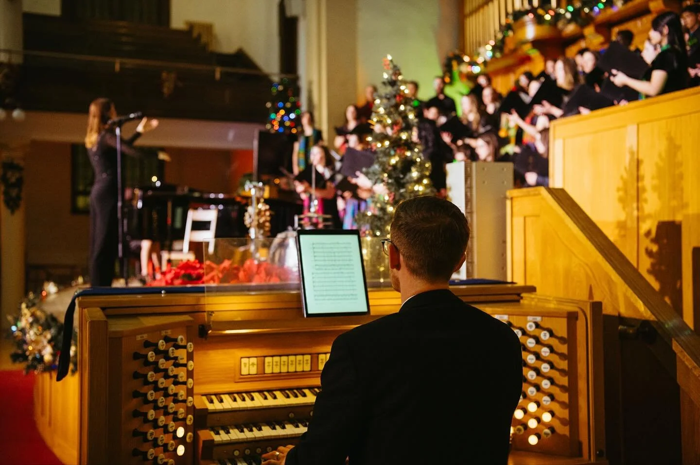 &hellip;anyone else getting that holiday feeling? It&rsquo;s November and we are in FULL GEAR getting ready for our holiday concerts!! 🌲🎶 To our choir families who have been listening to holiday music since October, we apologize. (...or do we?!)

P