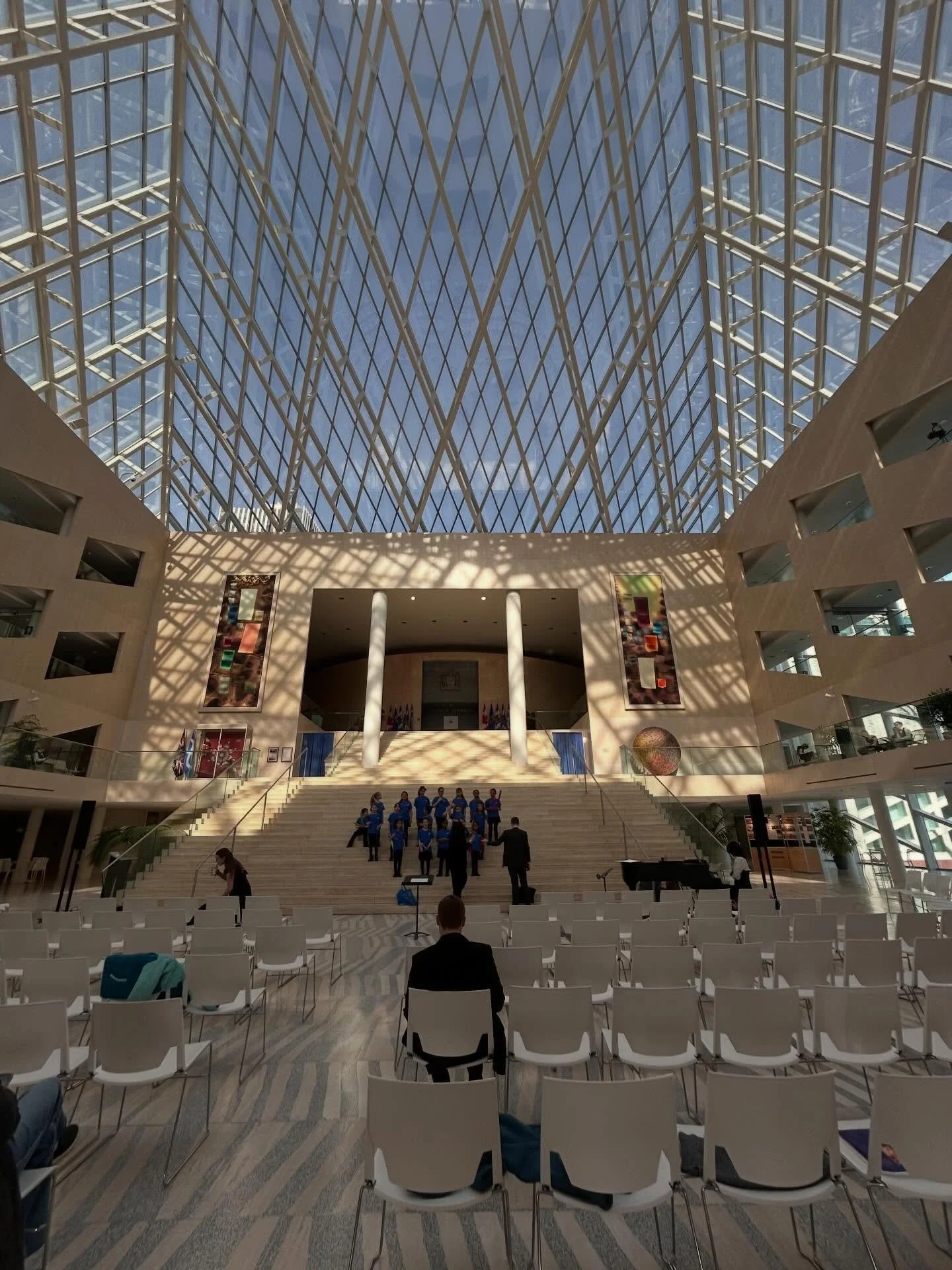 Thanks to everyone who joined us at our beautiful city hall yesterday for &lsquo;In The City&rsquo;! 🎶☀️

The concert featured our youngest singers, from Angeli, Luminaria, Spiritus, and Harmonia - it was such a lovely day! 🥹

(This was the rehears