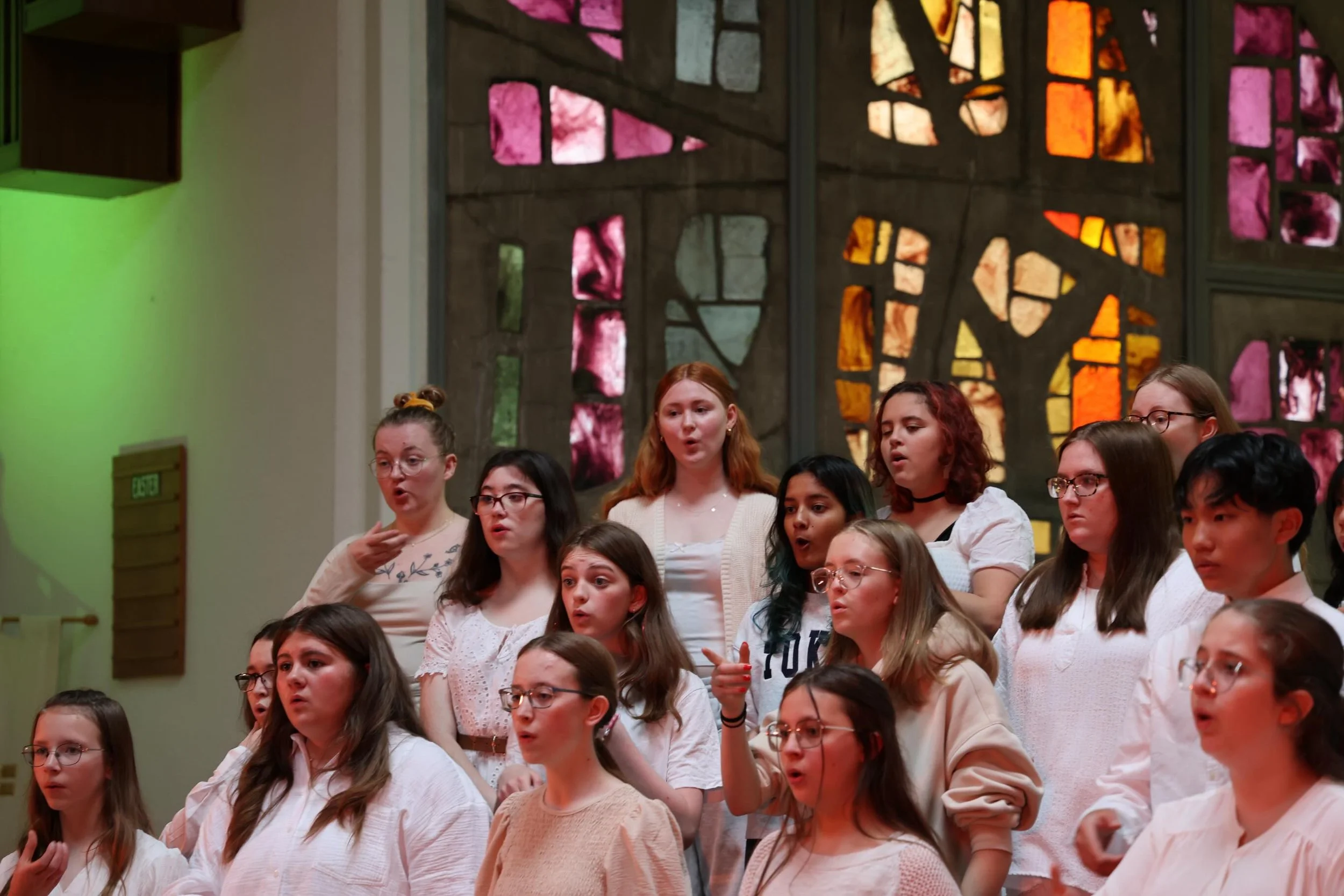 That night-before-concert feeling 🥹 ✨ Throwback to last year&rsquo;s dress rehearsal for &lsquo;Elements&rsquo; &mdash; and tonight, Resound and Youth Choir are living it all over again! 

We hope you can join us at &lsquo;Underneath the Stars&rsquo