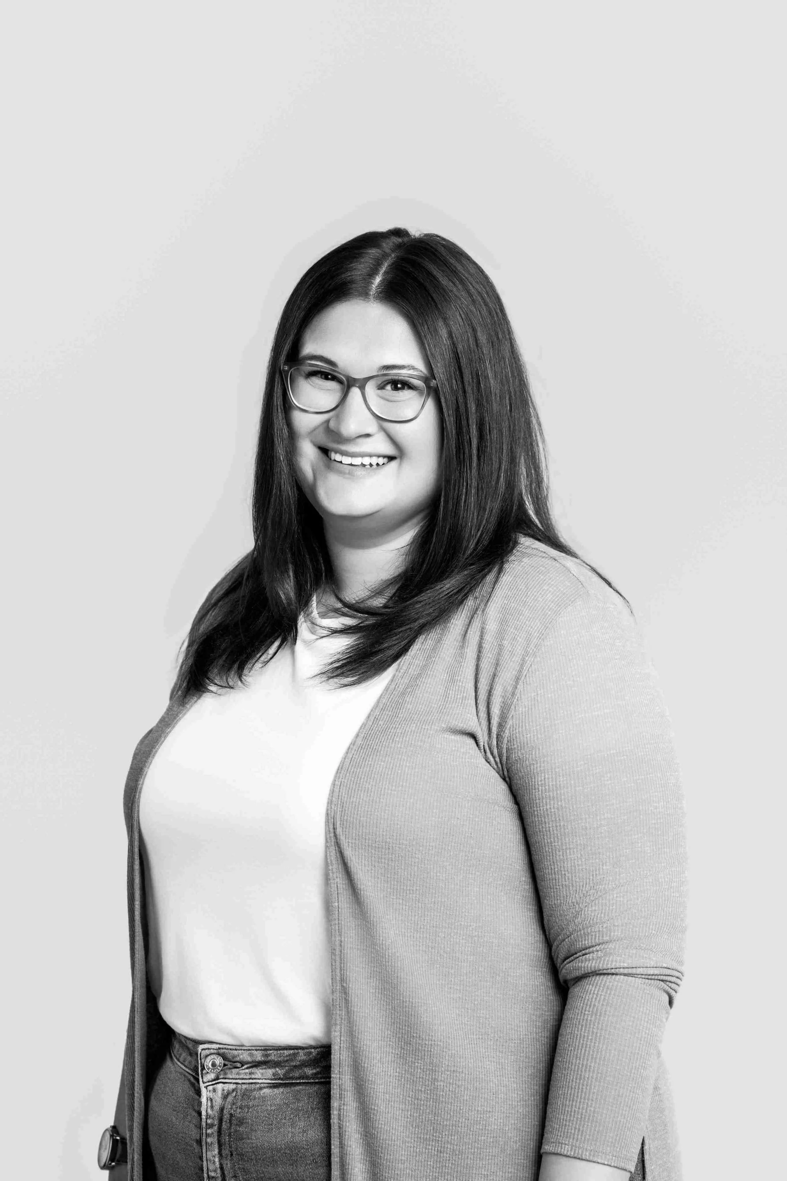 head shot of edmonton choir director Amy Voyer
