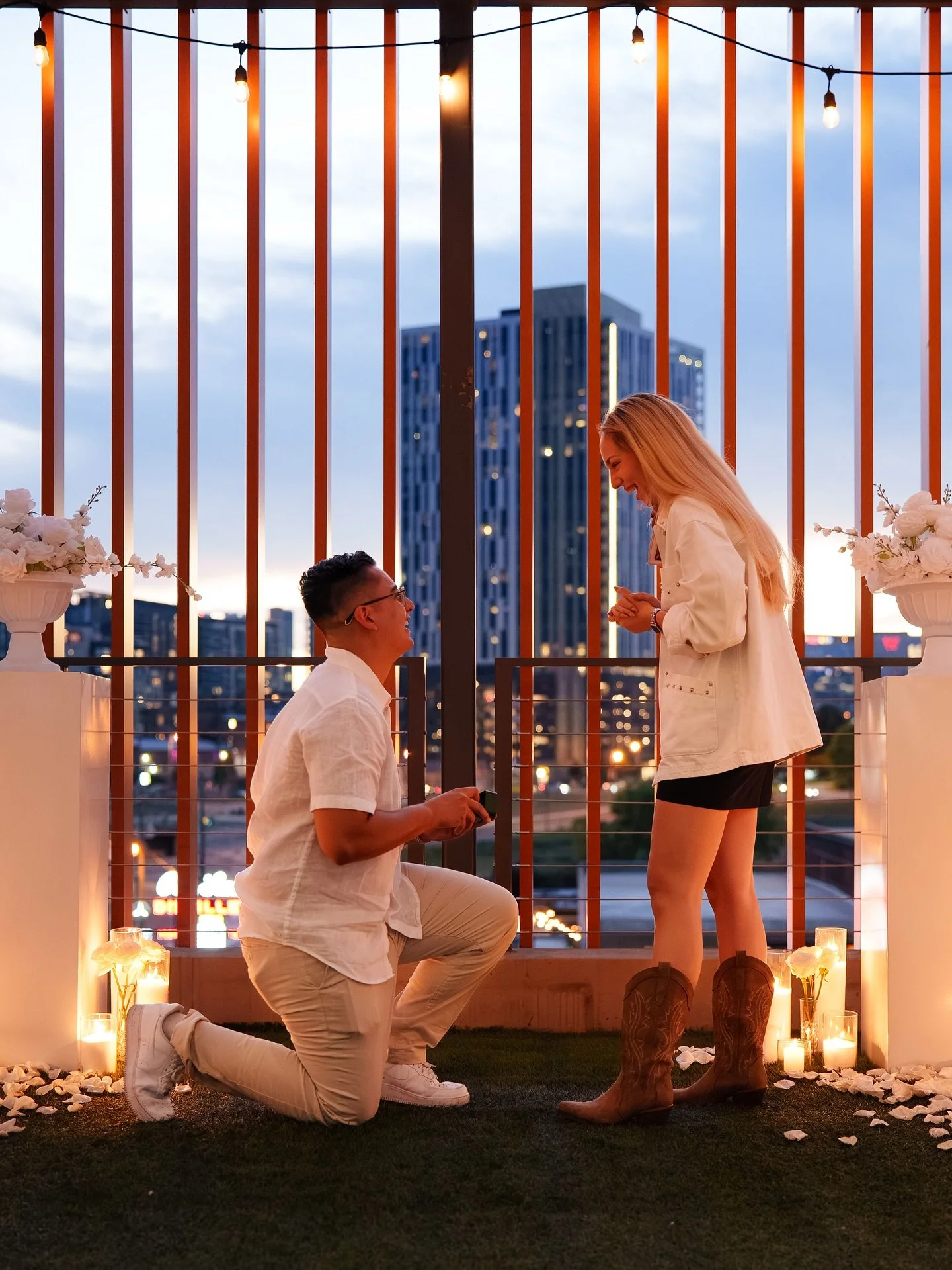 Congratulations to the future Hernandez! 

Photographer: @thecandidcarlos 
Proposal planning &amp; set up: @klevents___ 

.
.
.
.
.
#nashvillebrides&nbsp;#nashvillewedding&nbsp;#nashvilleevents&nbsp;#nashvilleflowers&nbsp;#nashvilleweddingrentals&nbs