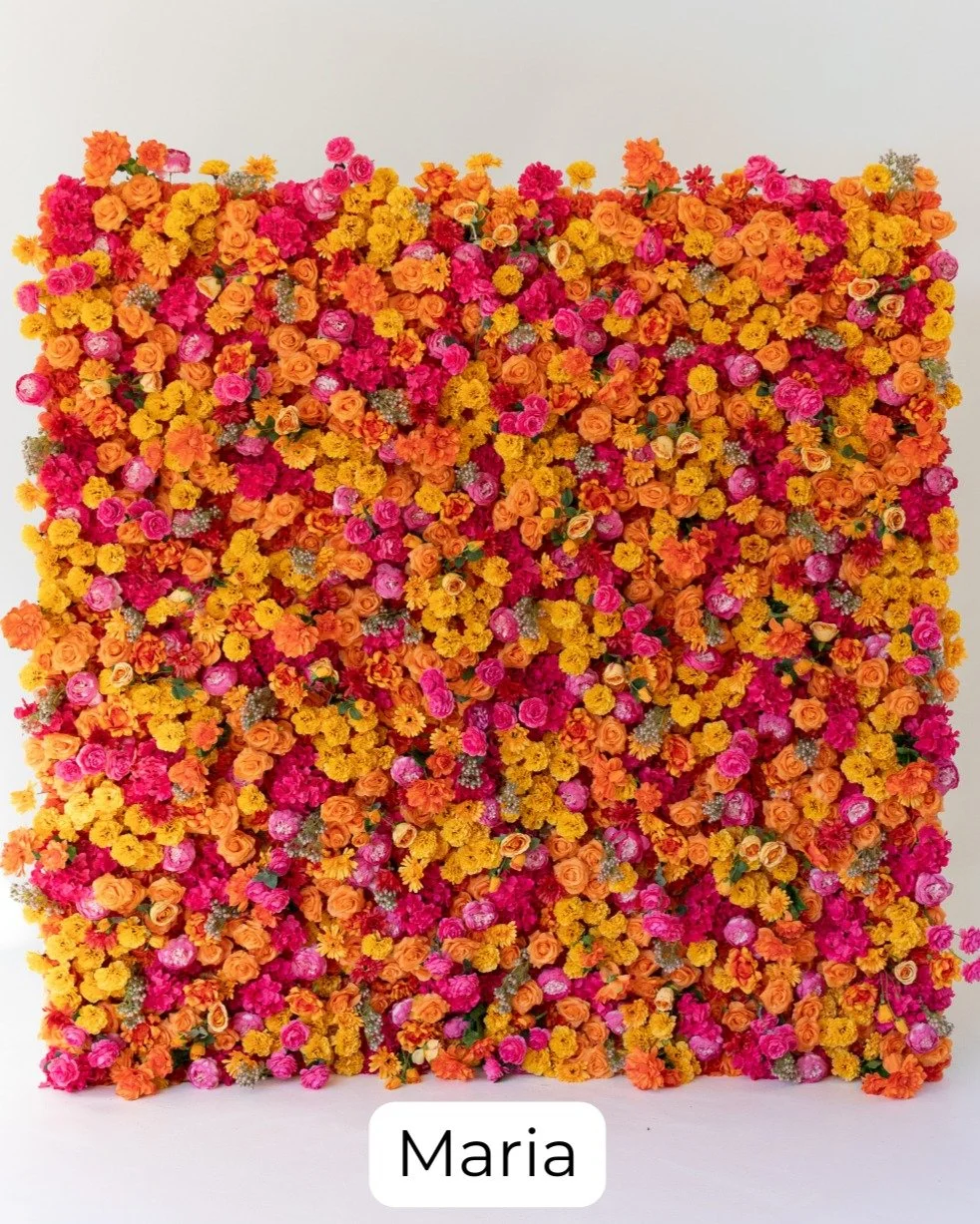 ✨We&rsquo;re excited to introduce 10 new flower walls to our growing collection. Big Shout out to @alainaabbottphotography for capturing the all these flower walls for us!!! 

Elly - A bold mix of red, blush, and pink roses layered with lush greenery