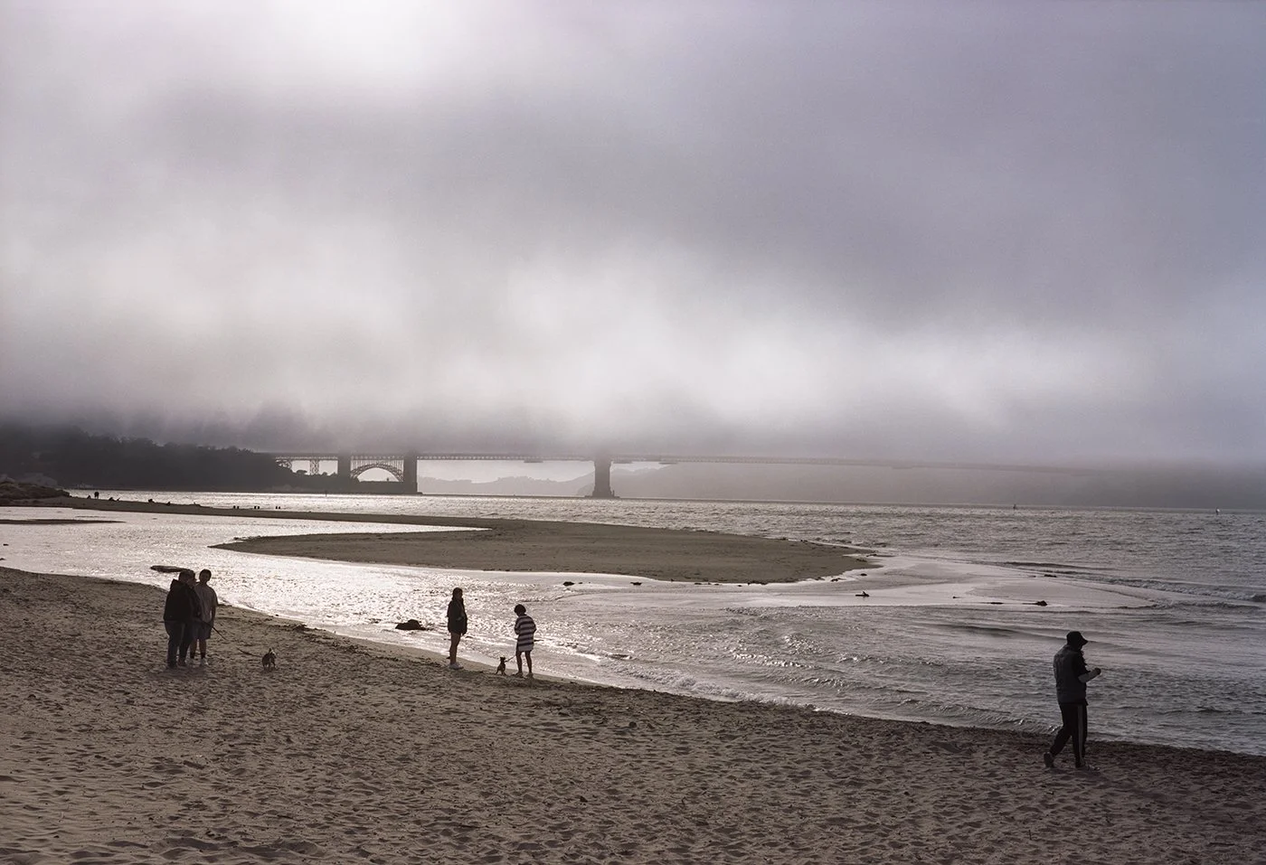 r_San_Francisco_Crissy_Field_Beach.jpg