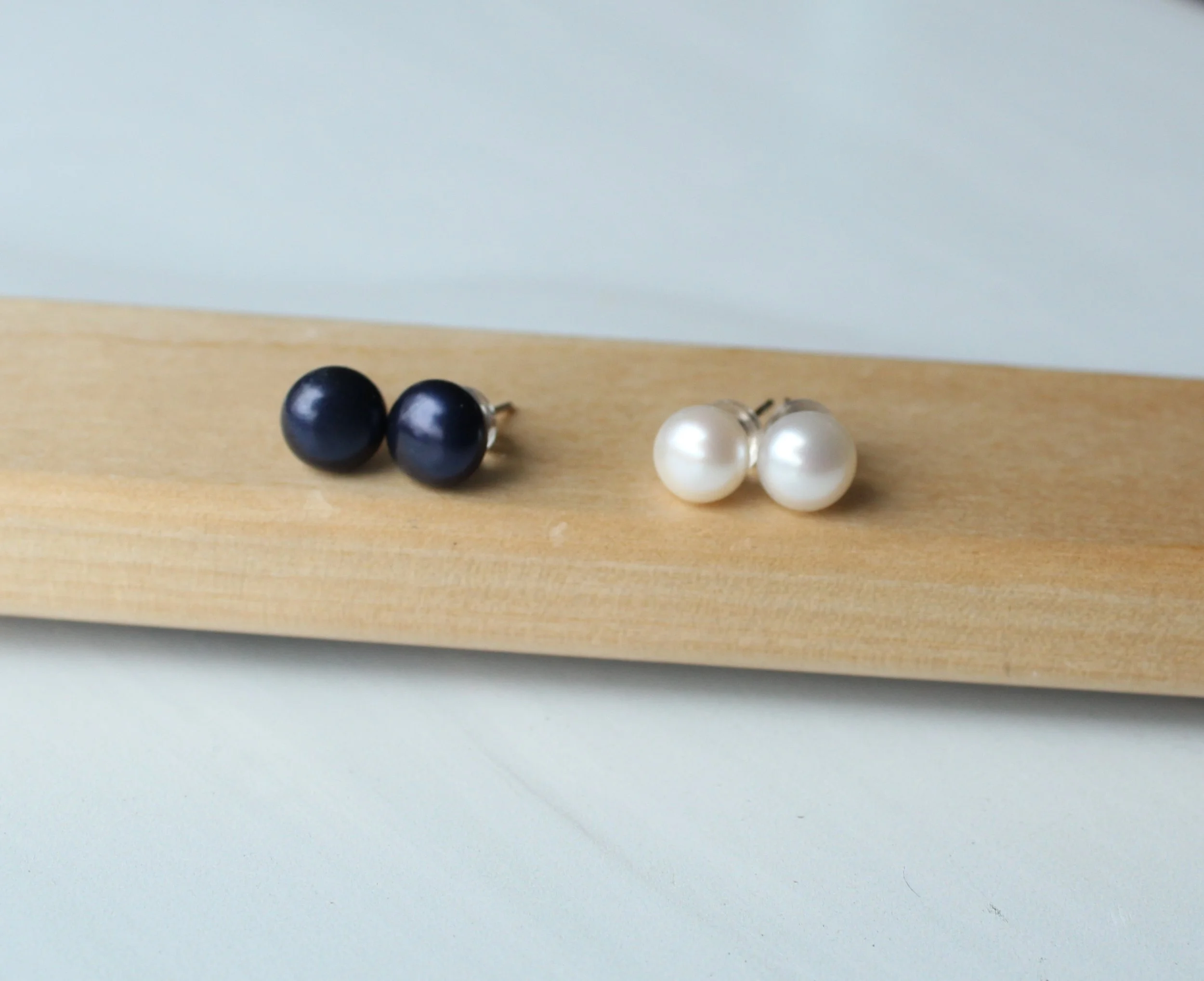 Sterling silver pearl stud earrings
