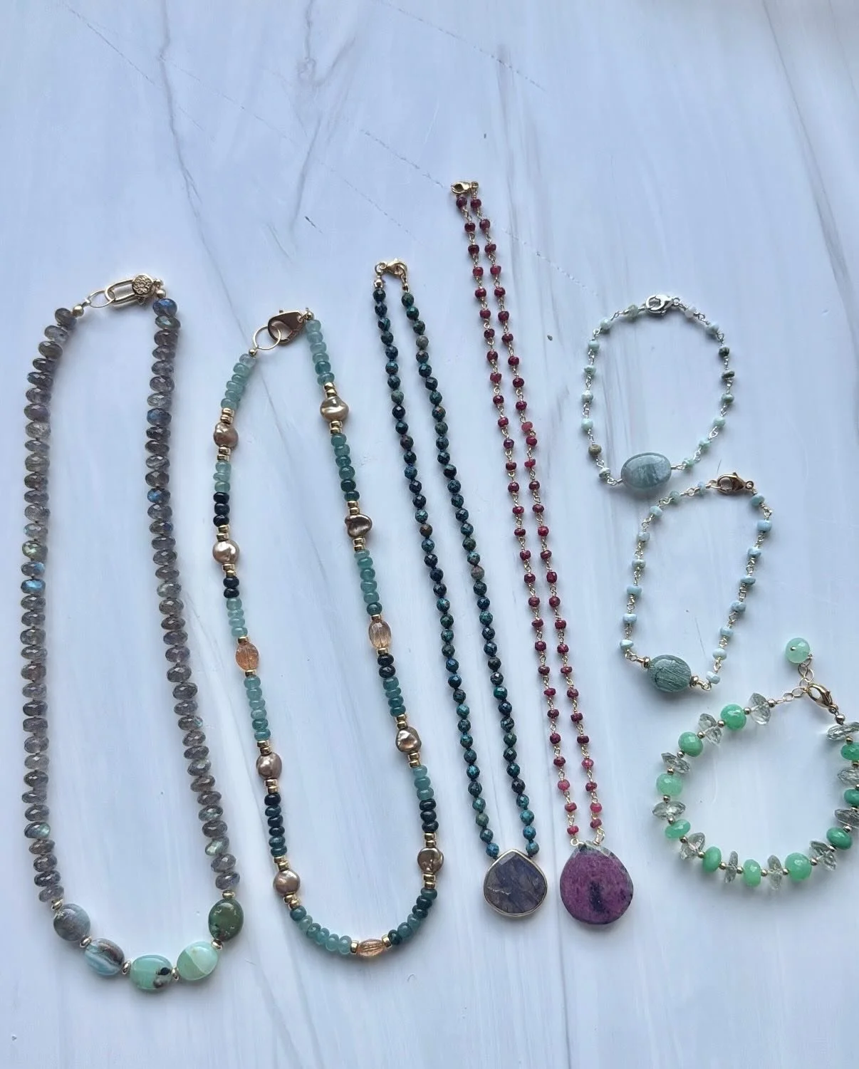 New necklaces, earrings and a couple bracelets. DM if interested in pricing or other info ✨