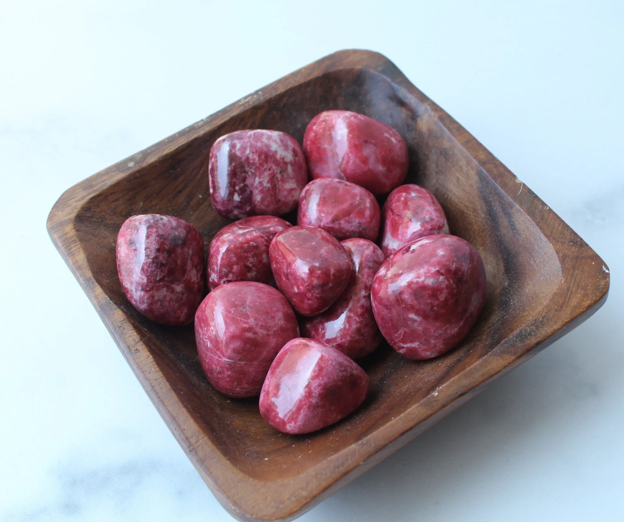 Thulite tumbled stones