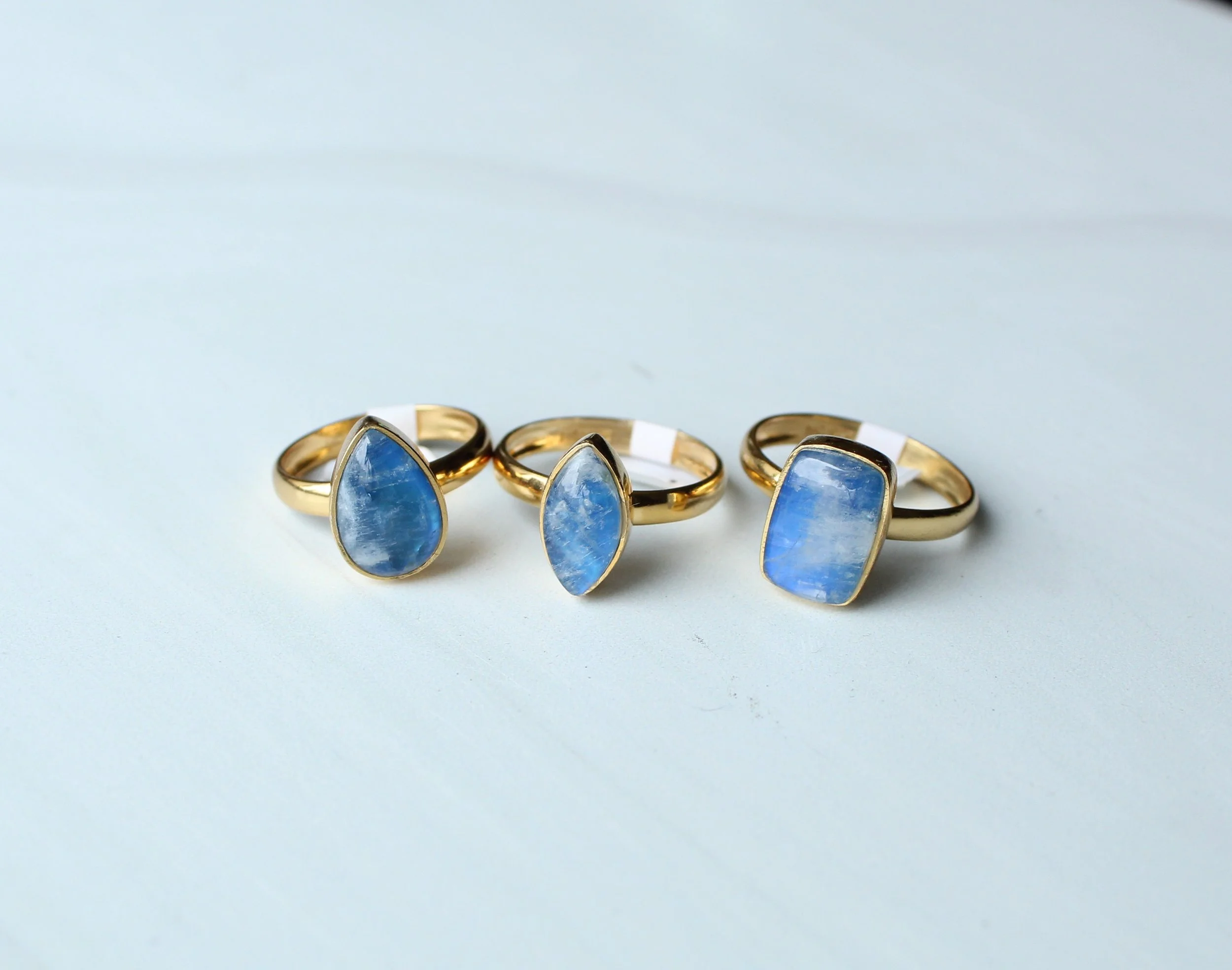 Moonstone gold ring