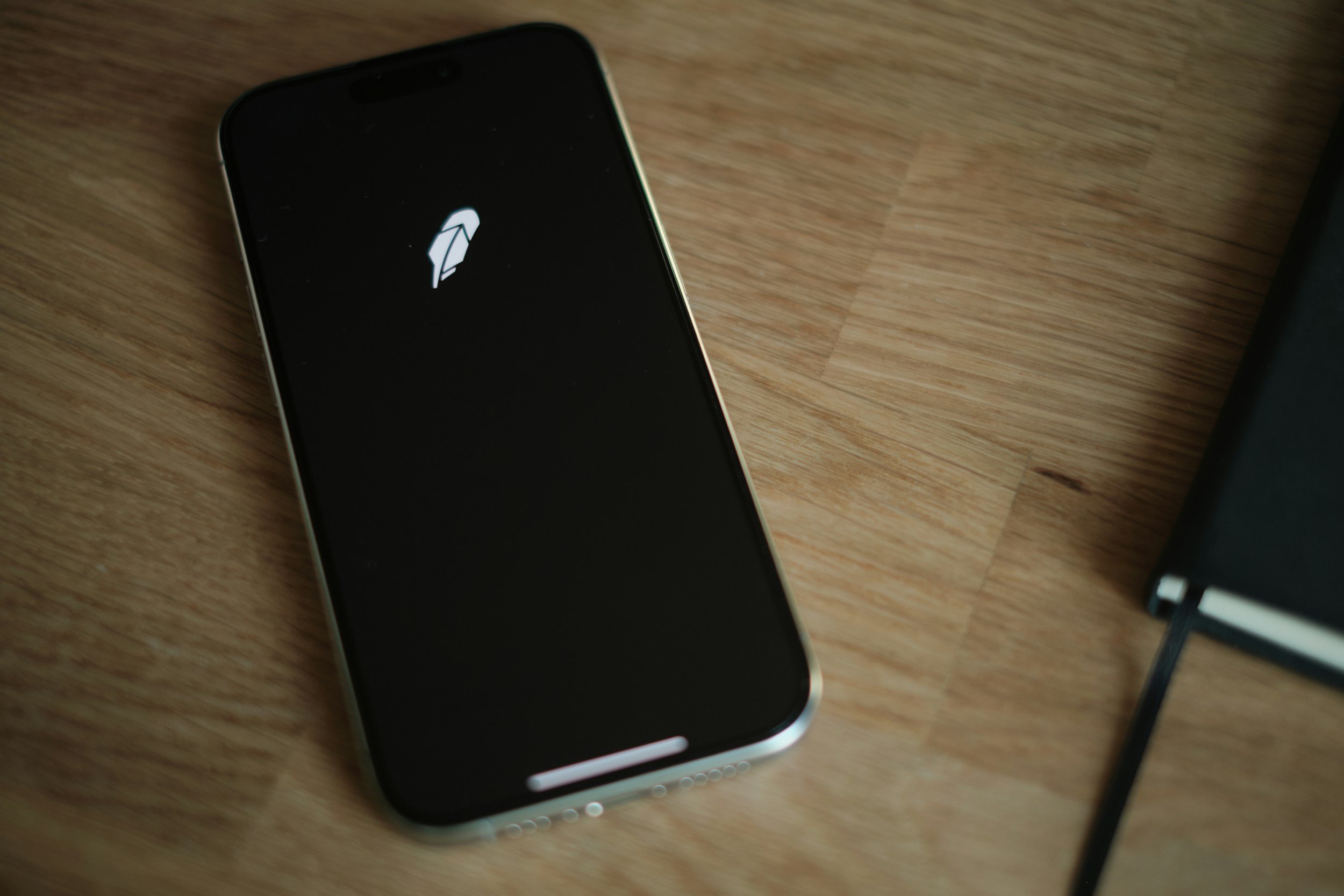 Why Frequency Matters More Than AUM For Robinhood