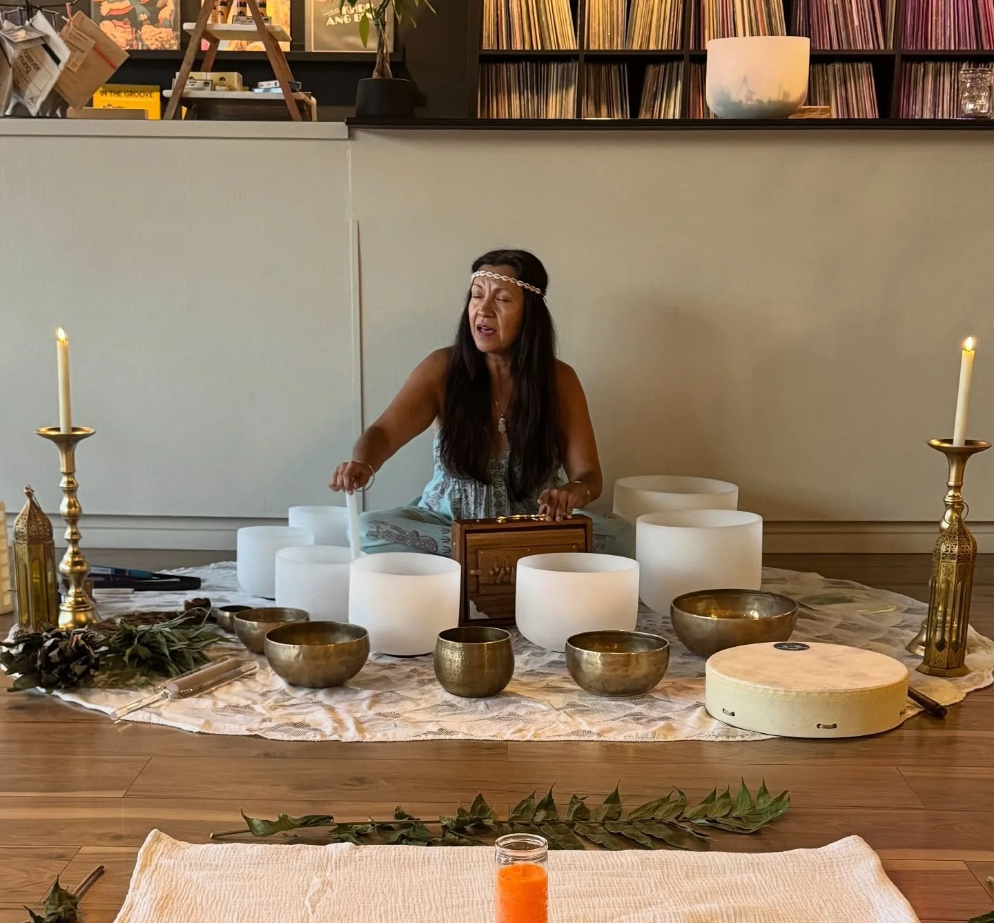 Daily 
Practice
Intention
Beauty
Sound 
Light
Connection 
Gratitude
Alignment
Devotion 

Jeanette guides us through a profound healing experience that washes over you to assist in your journey of alignment. The resonant flow, electric frequencies of 
