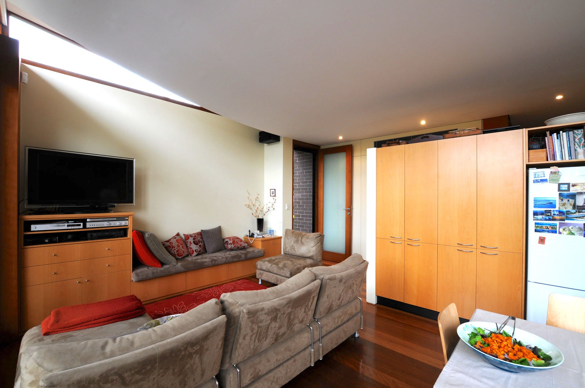 Redshift-Ashfield-House1-Interior2 copy.jpg