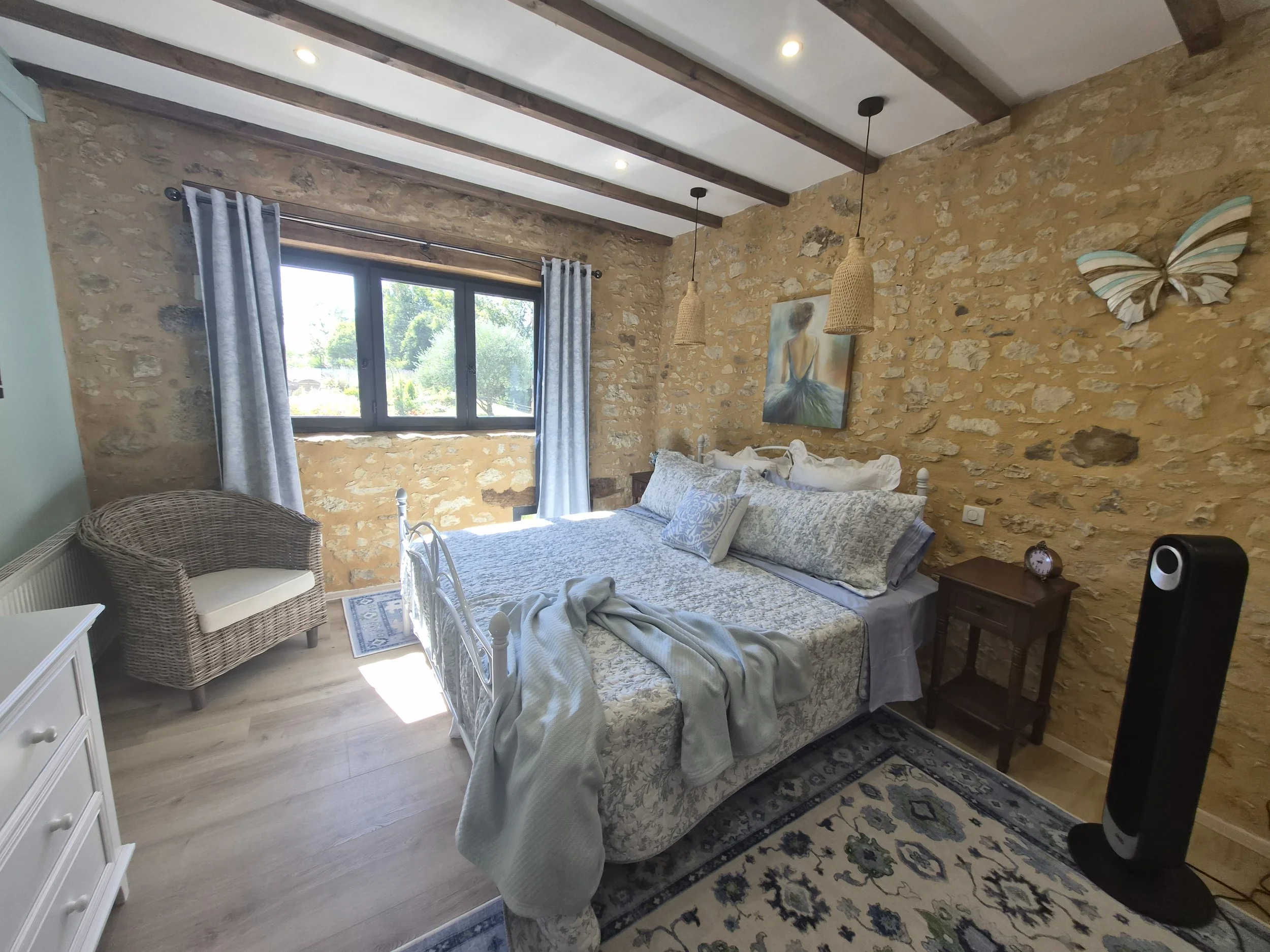 HH Bedroom1b.jpg