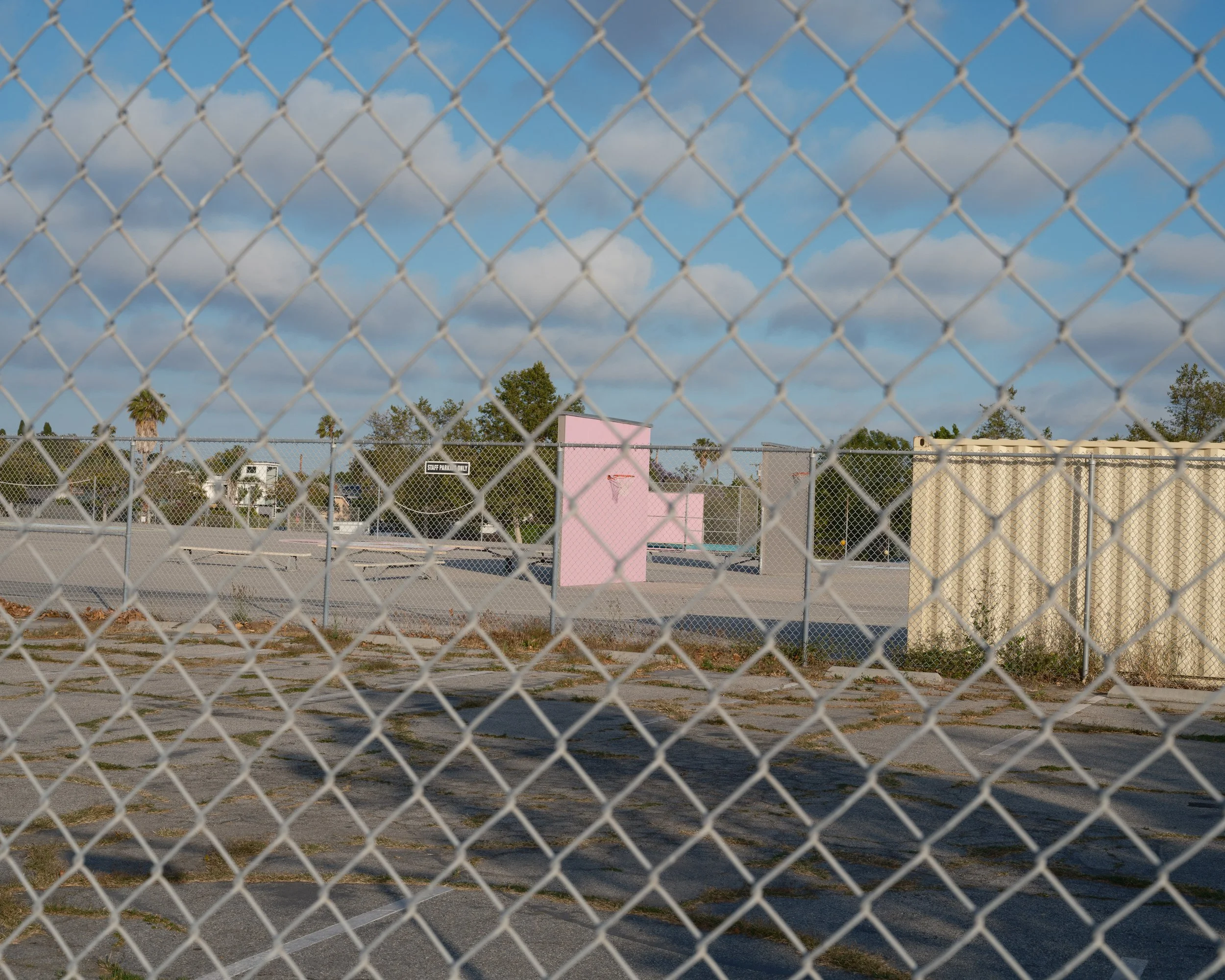 LAND 001.jpg