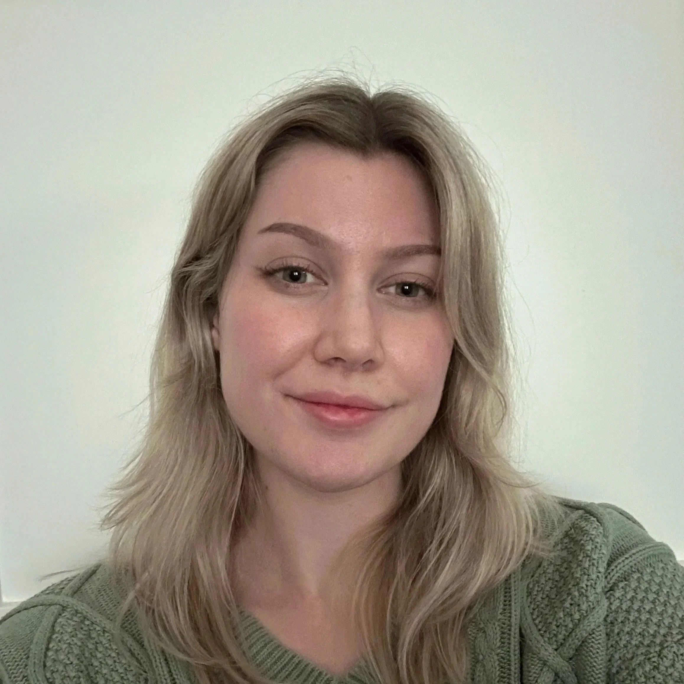 Lauren O’Hara, RMHCI, a registered mental health counselor intern in New Port Richey specializing in young adults and self-esteem.