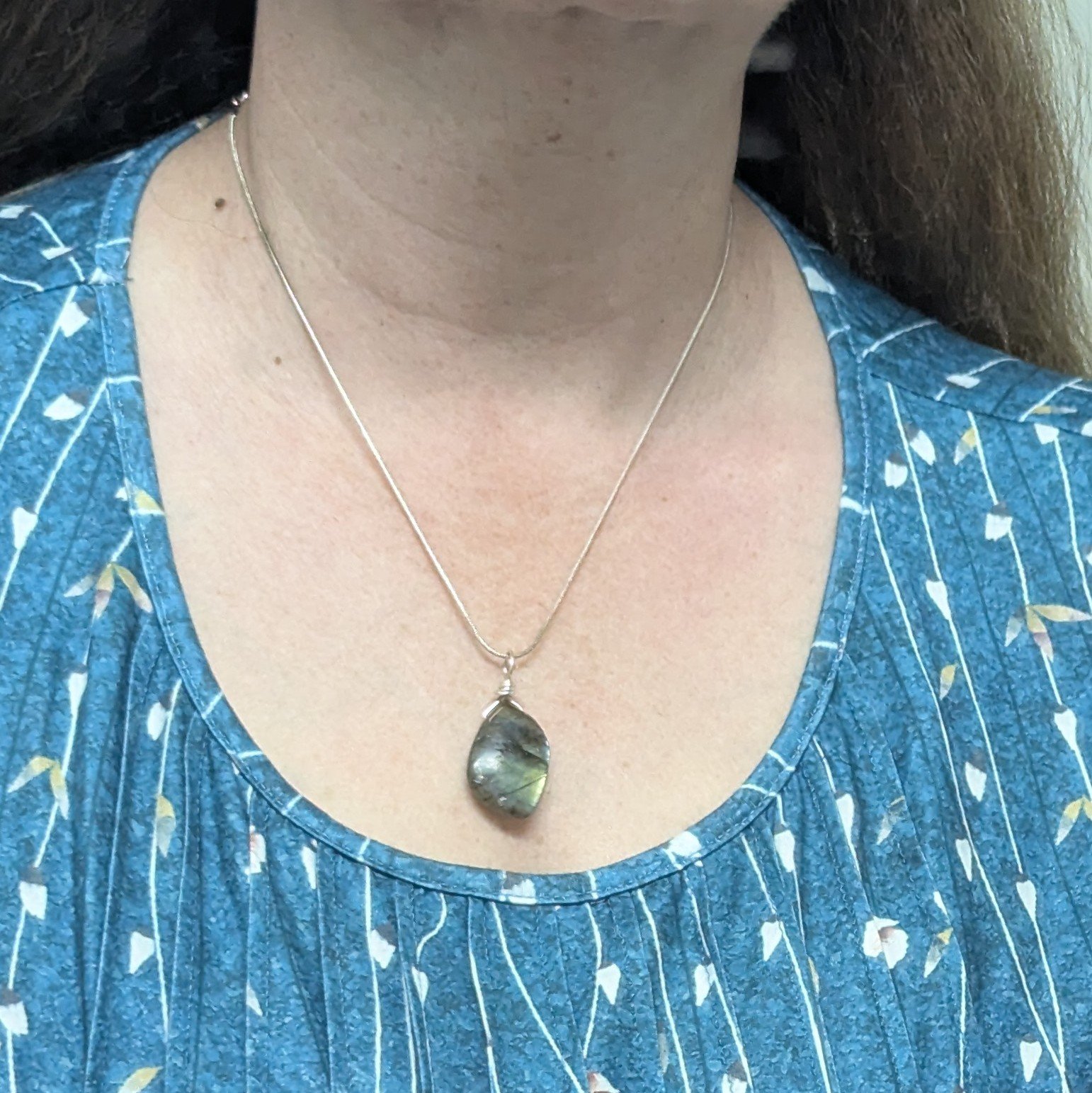 irregular pendant on.jpg