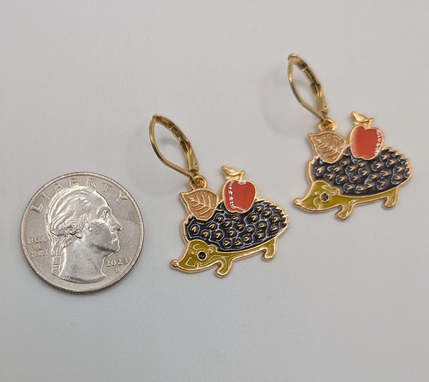 Hedgehog earring size.jpg