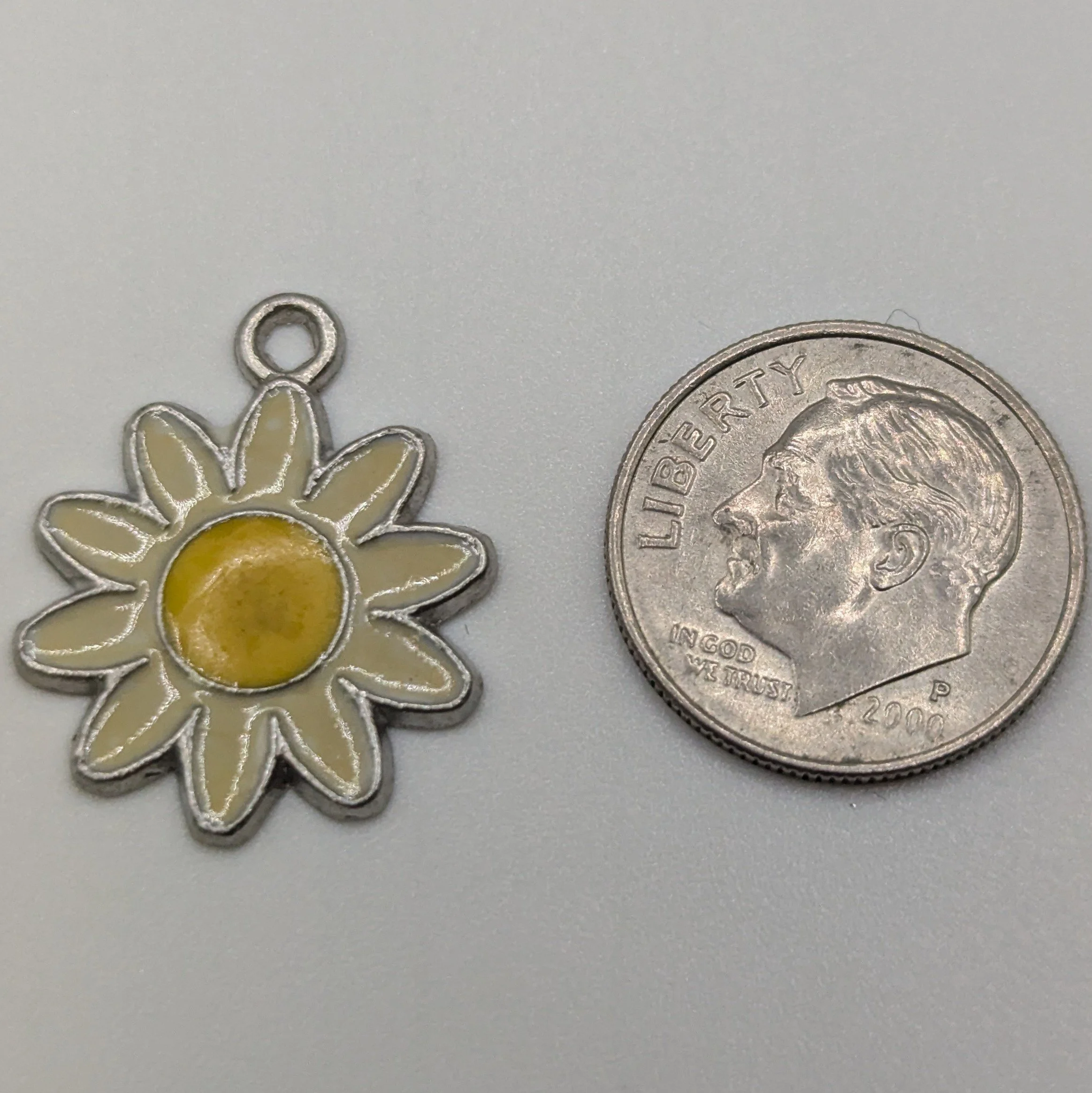 white, yellow floer size.jpg