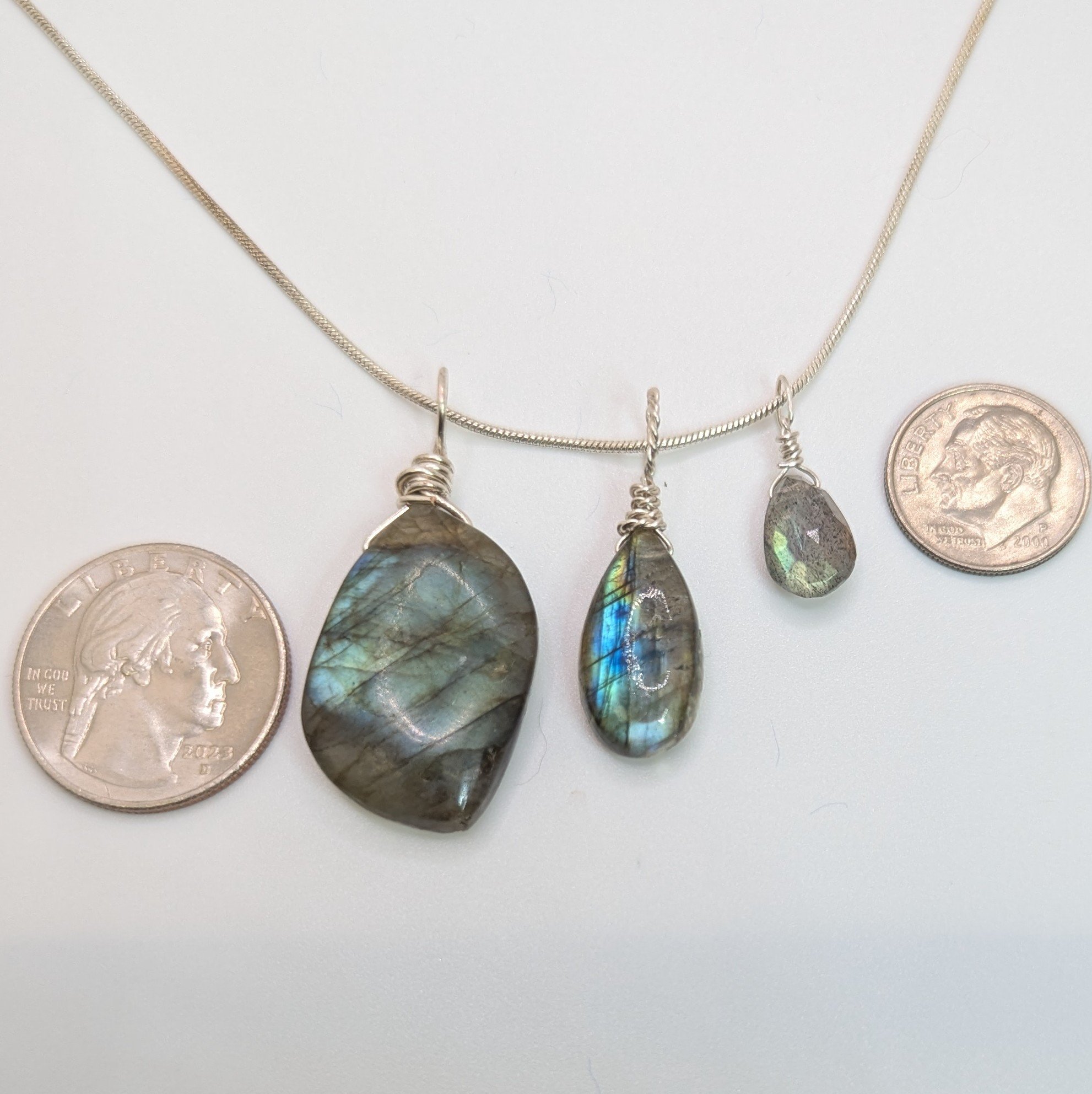labradorite pendant stone size comparision.jpg