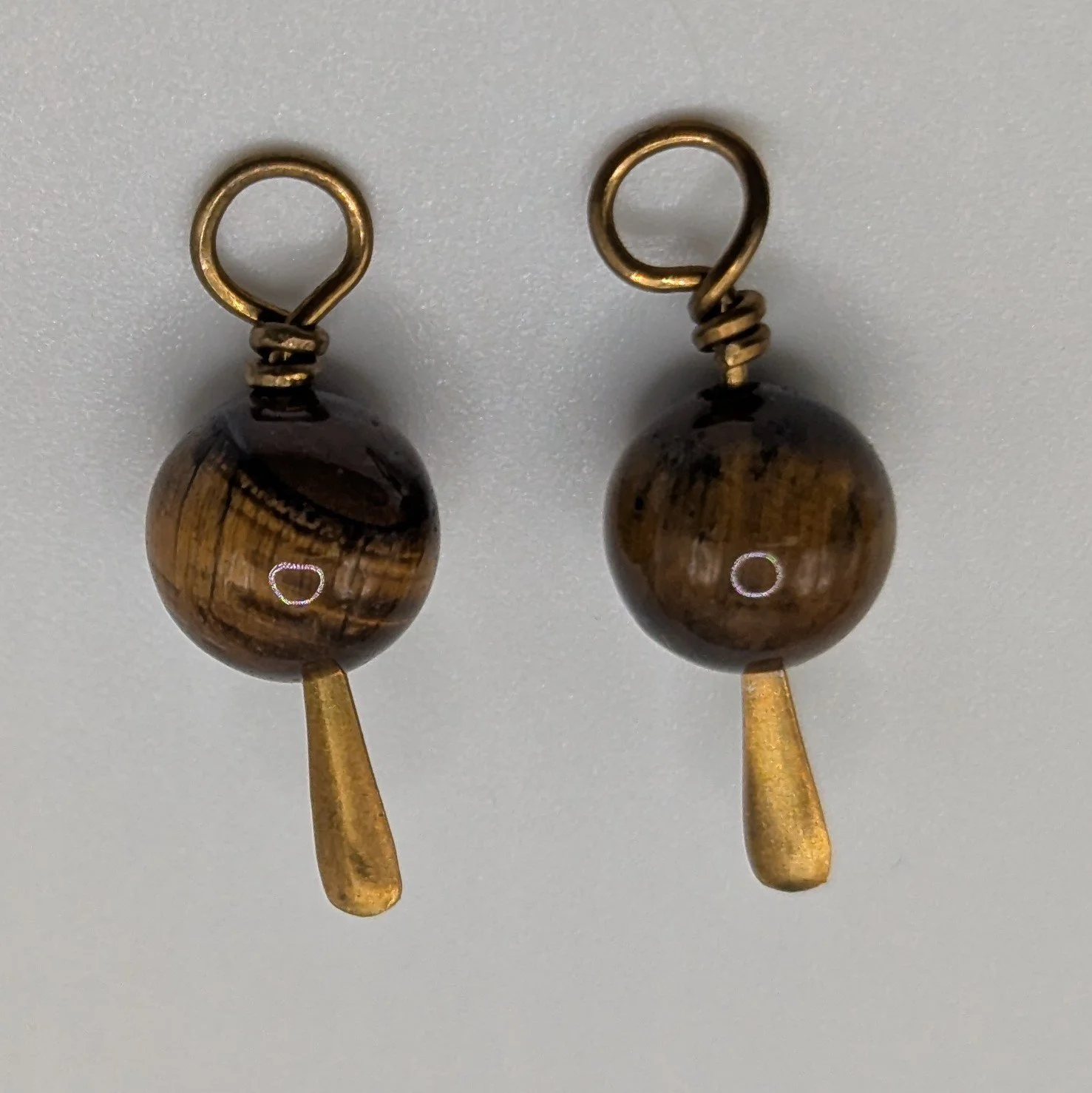 tiger eye round with paddle.jpg
