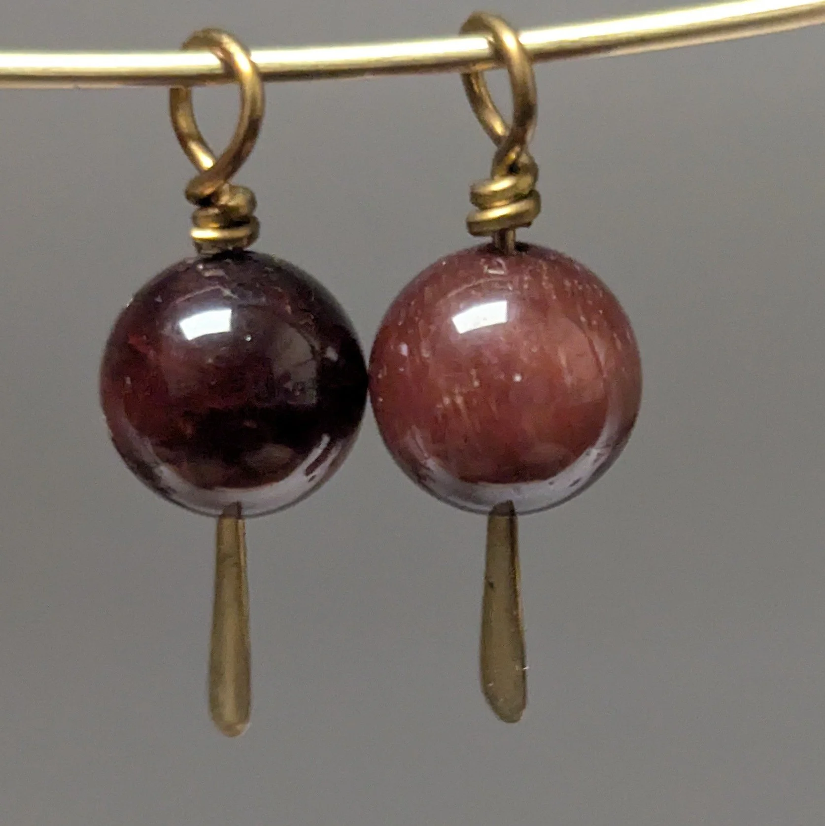 tiger eye red round paddle 2.jpg