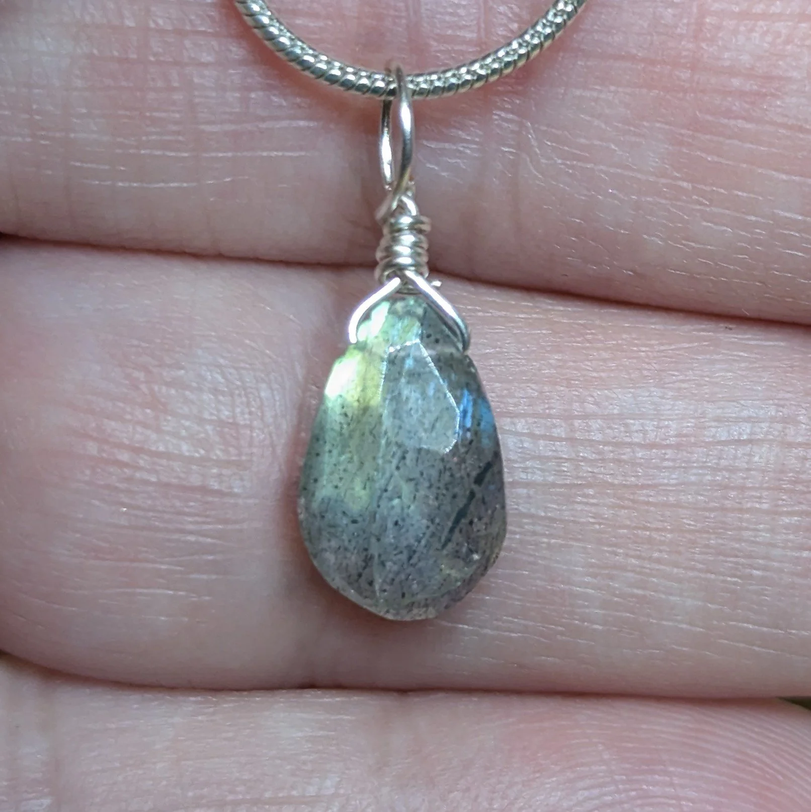 faceted lab pendant 2.jpg