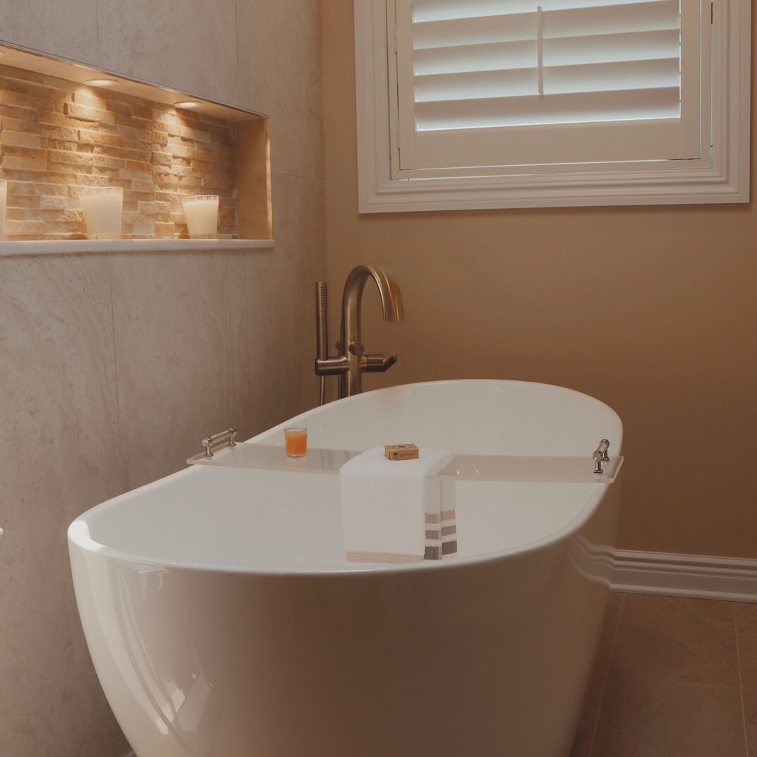 Refresh your outdated bathroom for spring with @astadesigngroup 🛁
 #astadesigngroup #bathroomdesign #luxurydesign #freshdesign #refresh #moderndesign #bathroom #fungshei #designnj #renovations #springcleaning #springtime