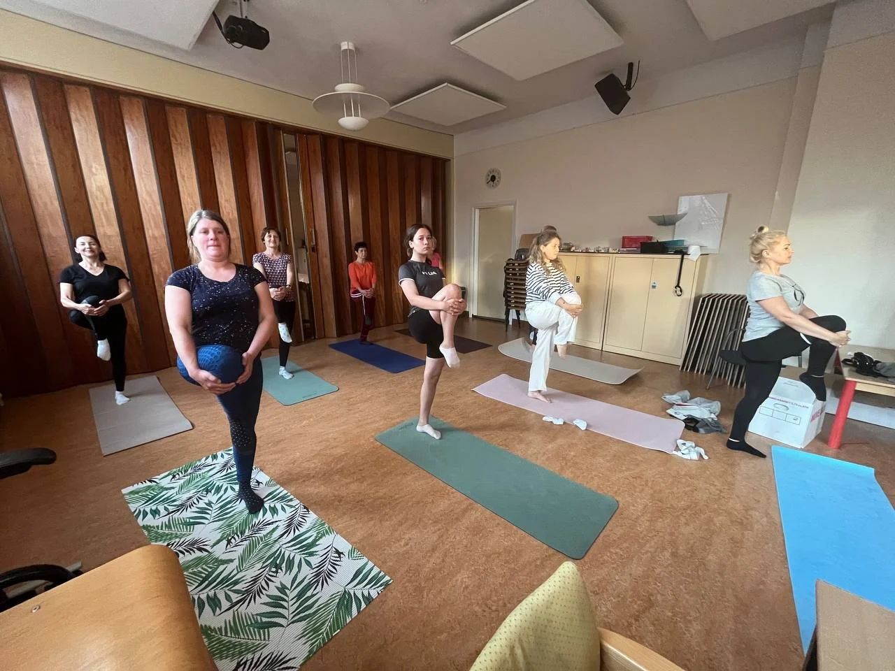 Розтяжка | Stretching