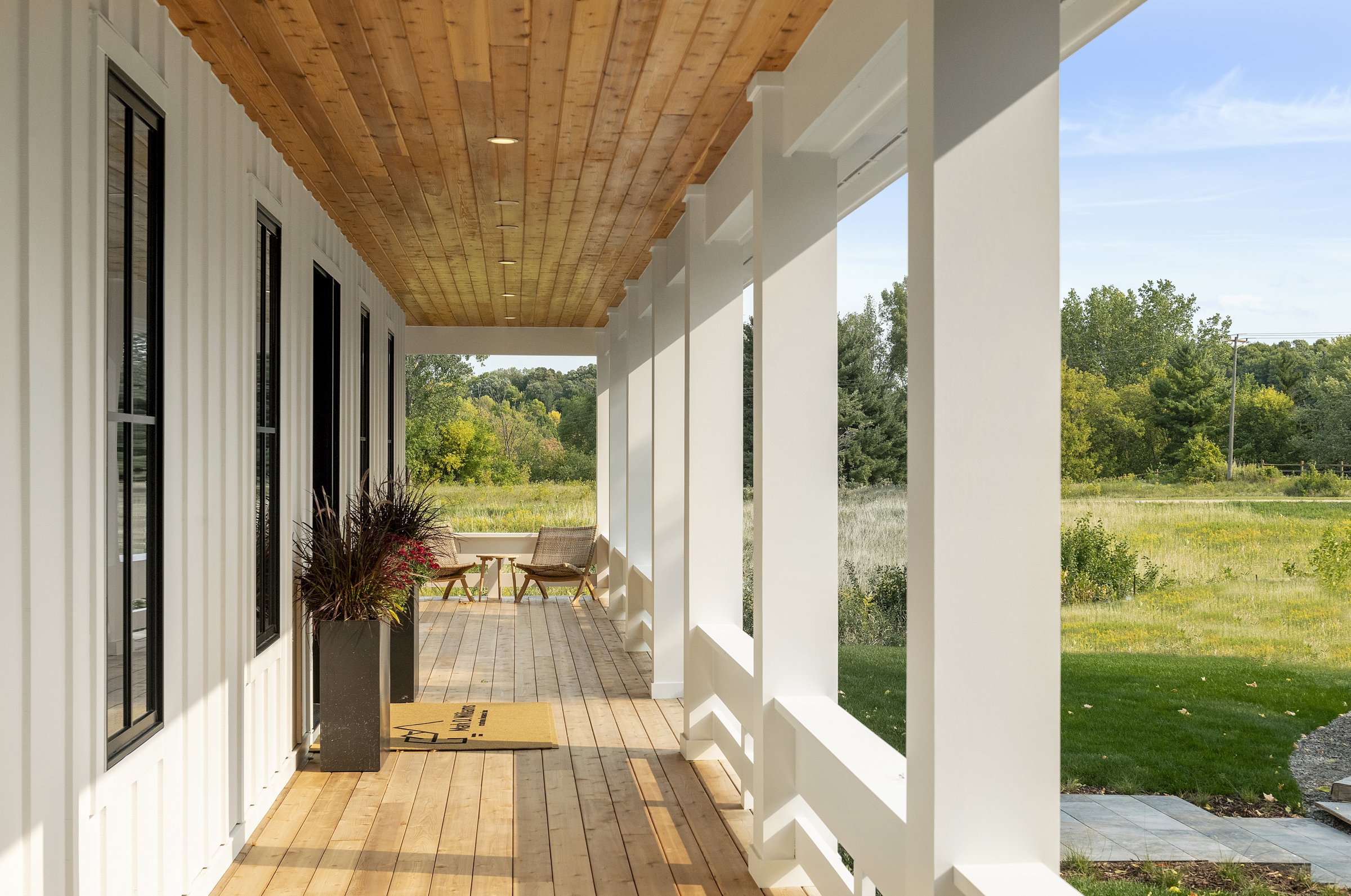 Modern-Ranch-modern-porch.jpg