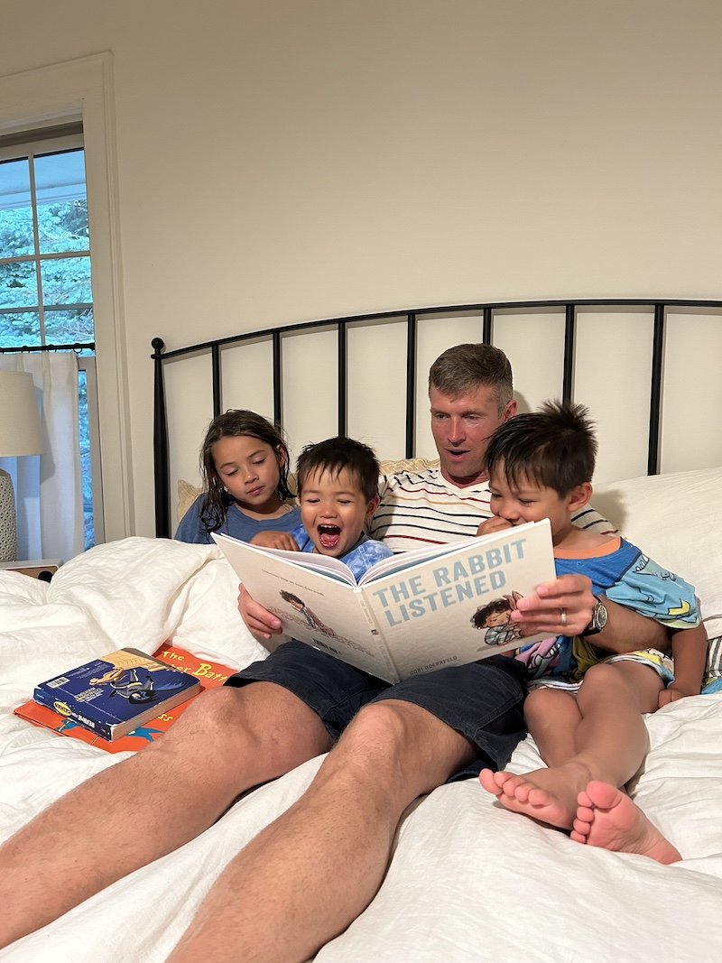 favorite-kids-books-bedtime.jpg