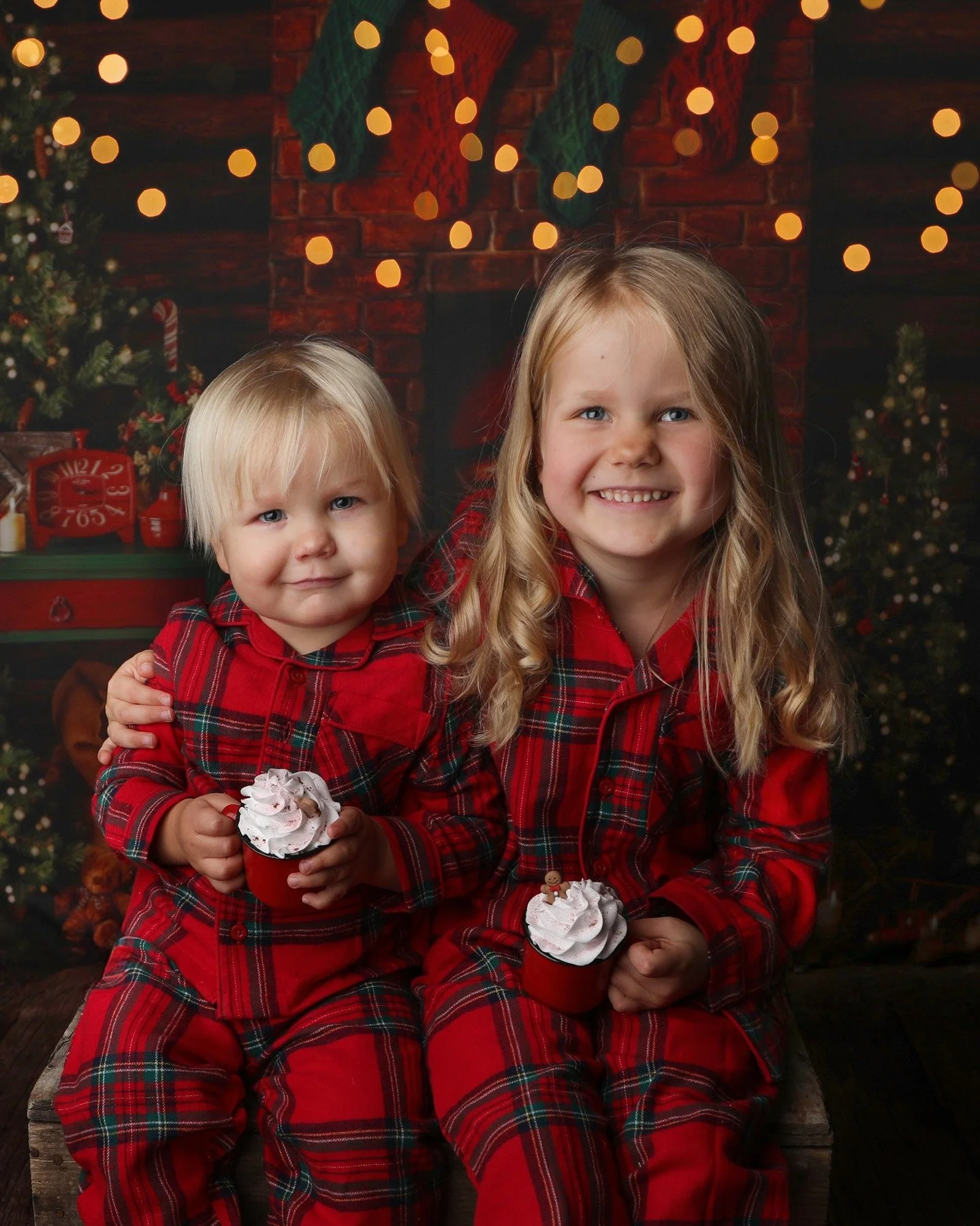 🎅 Christmas Mini Sessions 2025 are now open for bookings 🎅

HO HO HO

Great opportunity to create Christmas photos for cards and gifts. 🦌

30-minute photo session
3 edited digital images 
Props provided
Perfect for families and little ones!
Please